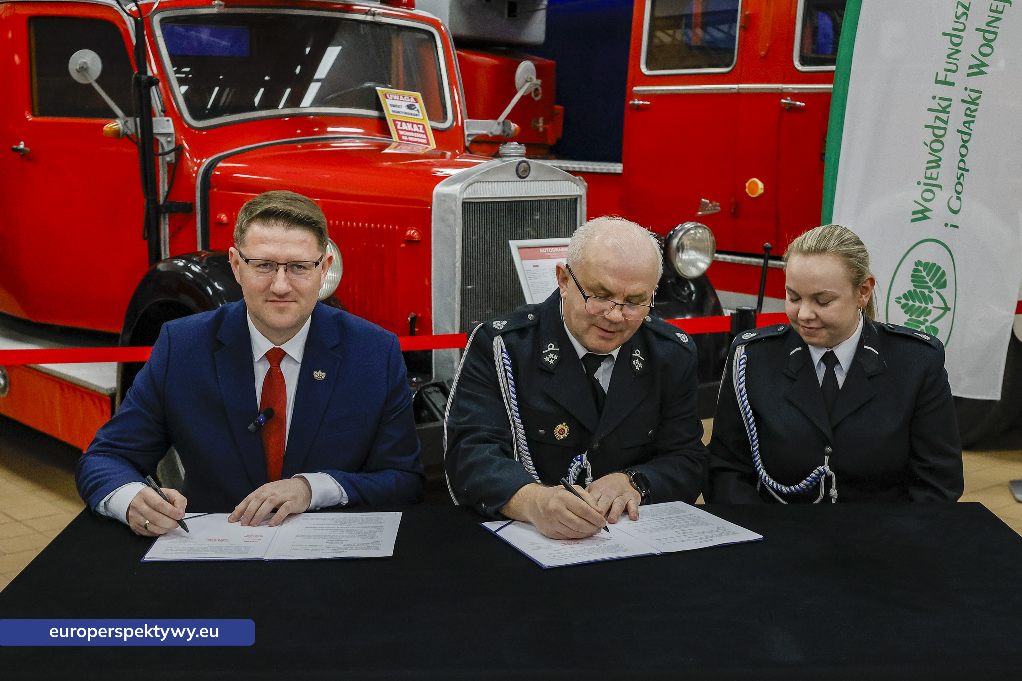 WFOŚiGW umowy OSP-31 Europerspektywy Ekoremiza i WFOŚiGW: kolejne umowy podpisane. Blisko 1,3 mln zł na modernizację remiz