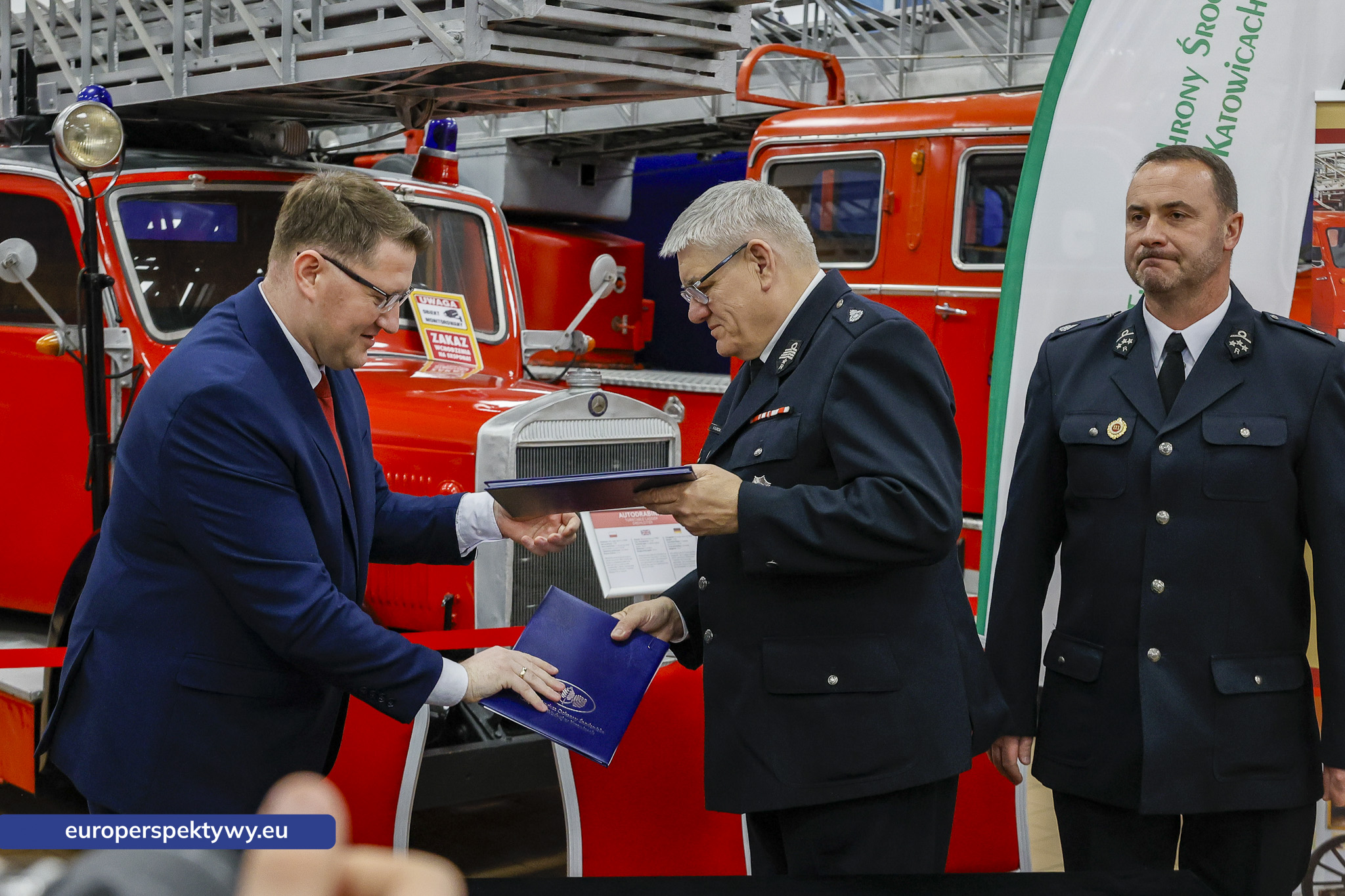 WFOŚiGW umowy OSP-37 Europerspektywy Ekoremiza i WFOŚiGW: kolejne umowy podpisane. Blisko 1,3 mln zł na modernizację remiz