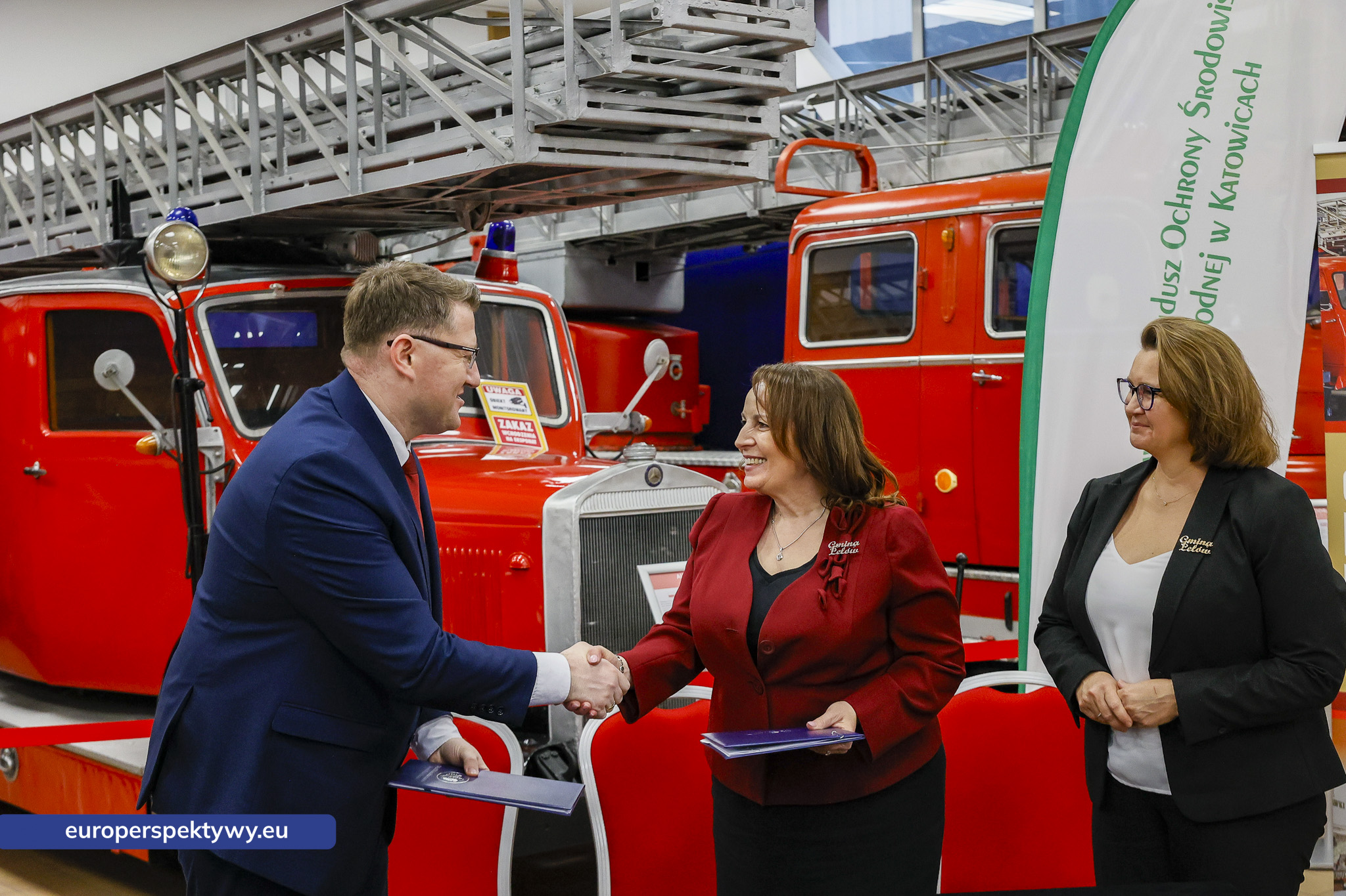 WFOŚiGW umowy OSP-42 Europerspektywy Ekoremiza i WFOŚiGW: kolejne umowy podpisane. Blisko 1,3 mln zł na modernizację remiz