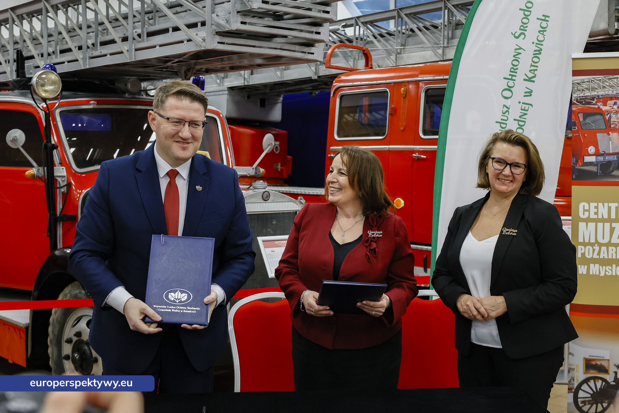 WFOŚiGW umowy OSP-43 Europerspektywy Ekoremiza i WFOŚiGW: kolejne umowy podpisane. Blisko 1,3 mln zł na modernizację remiz