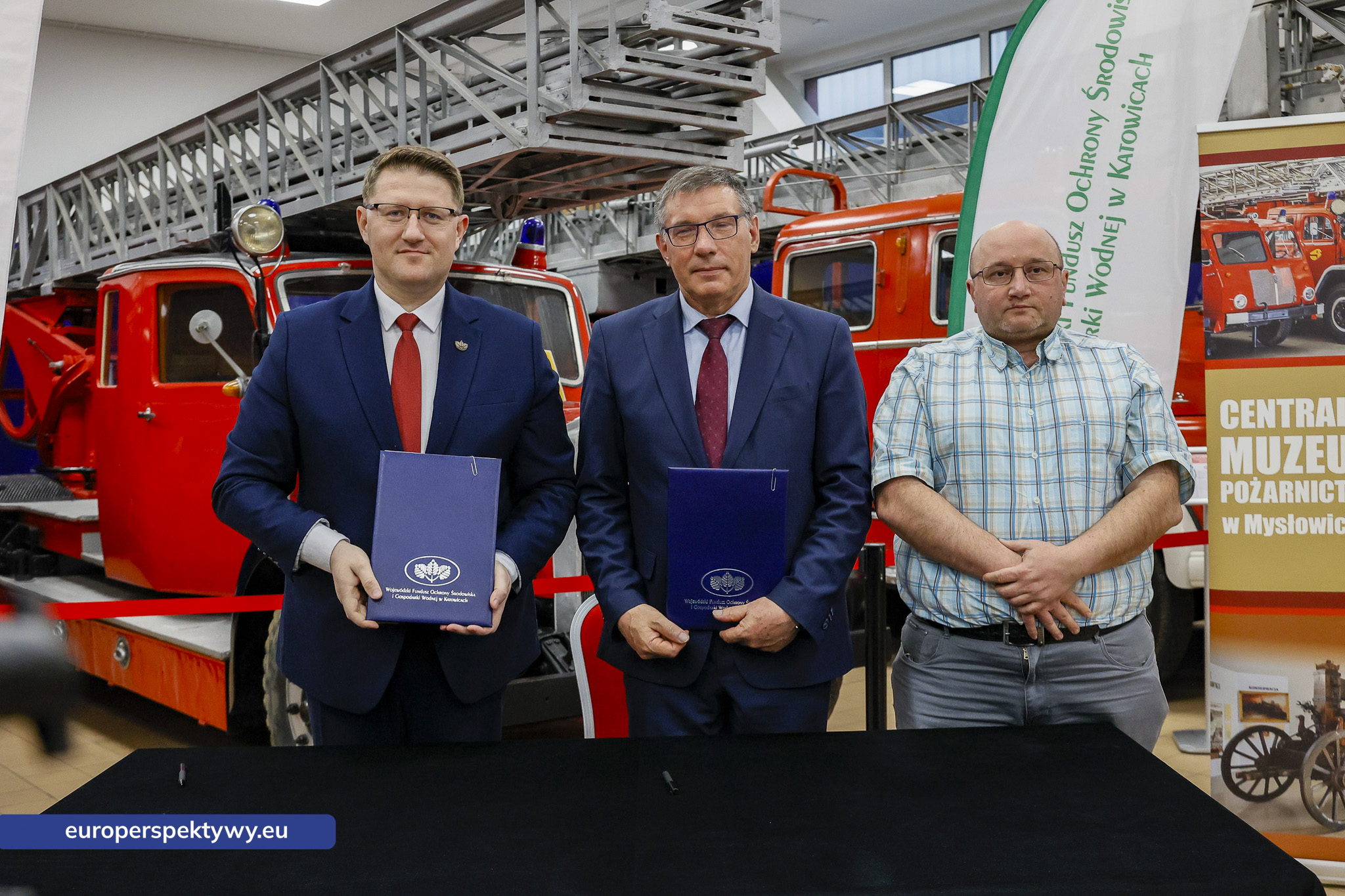 WFOŚiGW umowy OSP-52 Europerspektywy Ekoremiza i WFOŚiGW: kolejne umowy podpisane. Blisko 1,3 mln zł na modernizację remiz