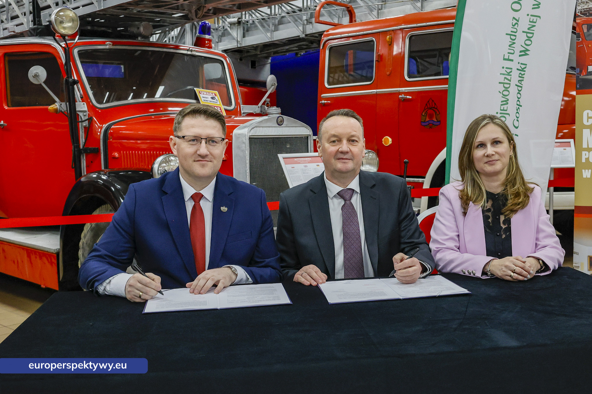 WFOŚiGW umowy OSP-55 Europerspektywy Ekoremiza i WFOŚiGW: kolejne umowy podpisane. Blisko 1,3 mln zł na modernizację remiz