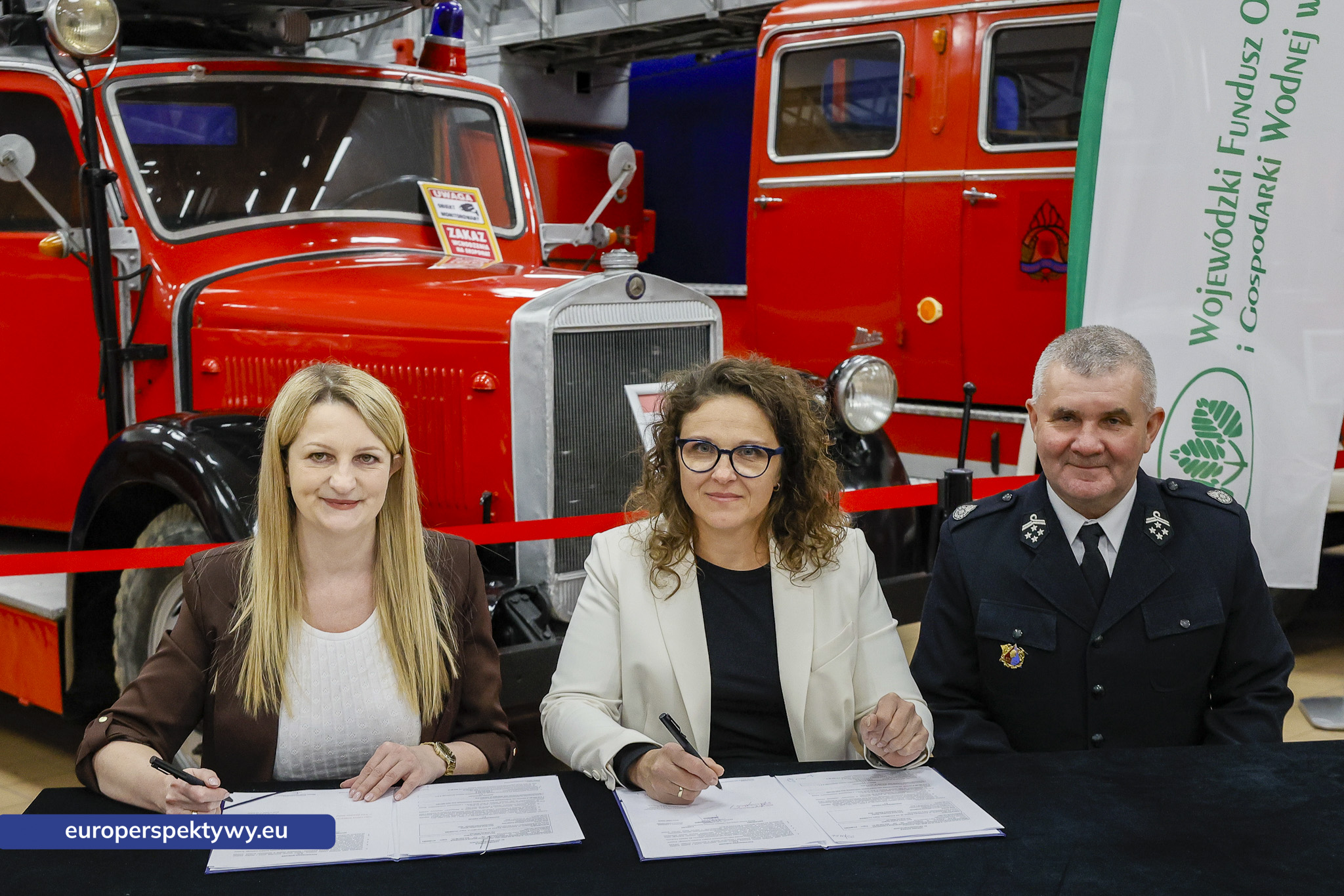 WFOŚiGW umowy OSP-67 Europerspektywy Ekoremiza i WFOŚiGW: kolejne umowy podpisane. Blisko 1,3 mln zł na modernizację remiz