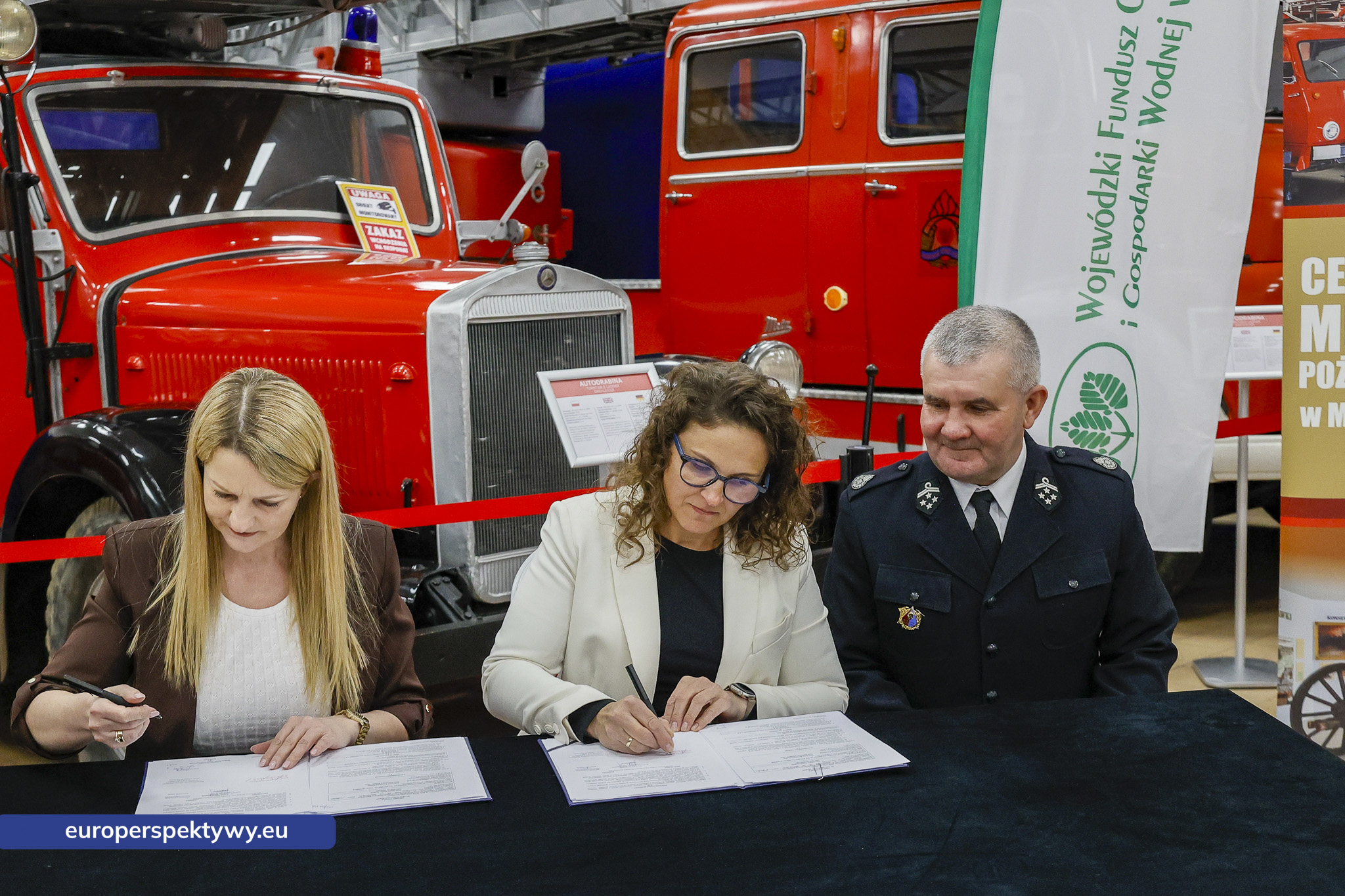 WFOŚiGW umowy OSP-68 Europerspektywy Ekoremiza i WFOŚiGW: kolejne umowy podpisane. Blisko 1,3 mln zł na modernizację remiz