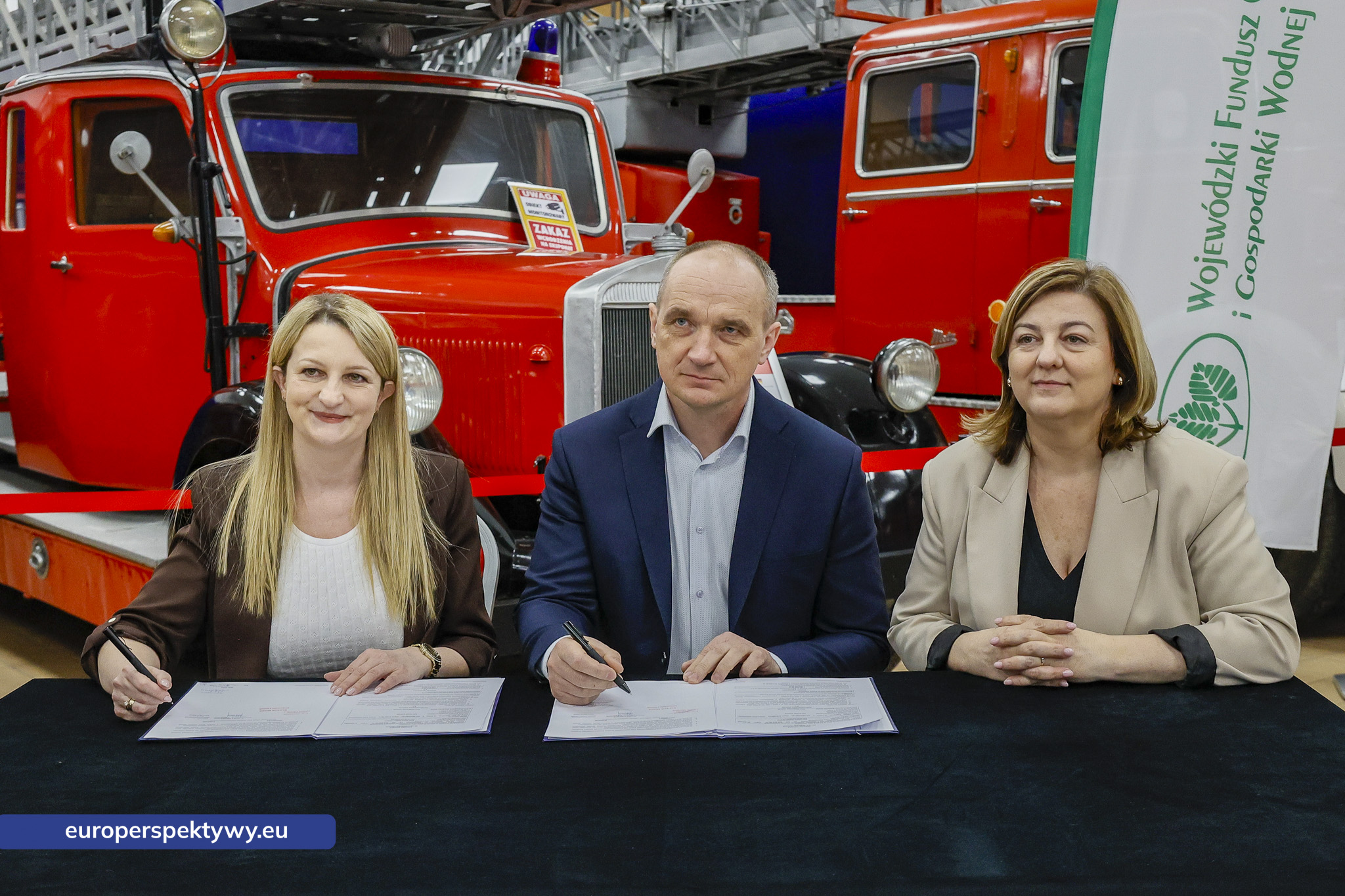 WFOŚiGW umowy OSP-71 Europerspektywy Ekoremiza i WFOŚiGW: kolejne umowy podpisane. Blisko 1,3 mln zł na modernizację remiz