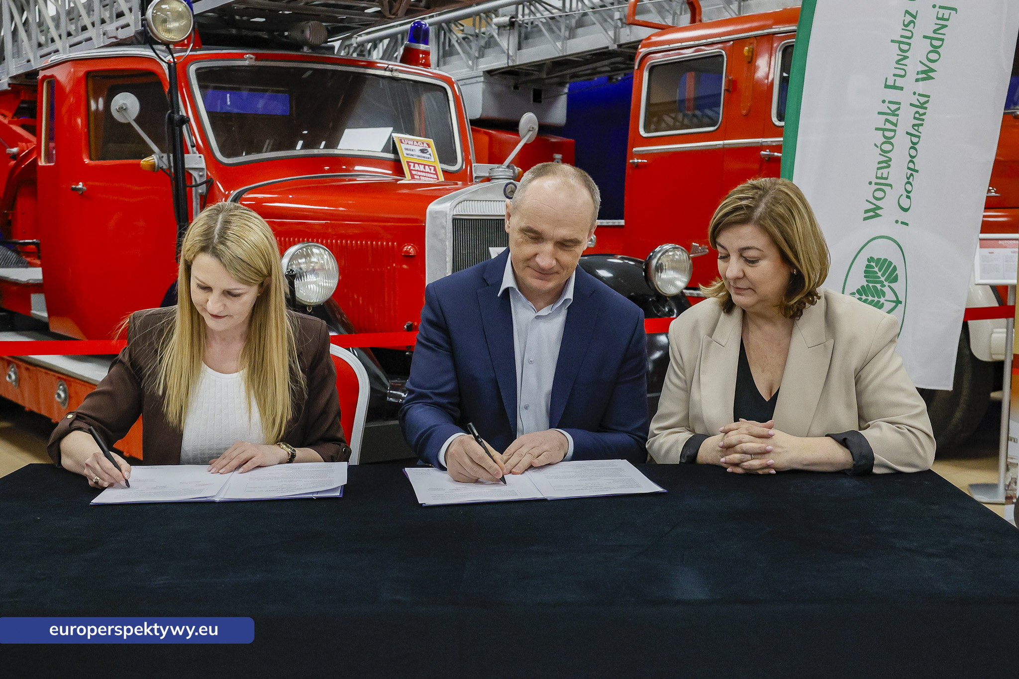 WFOŚiGW umowy OSP-72 Europerspektywy Ekoremiza i WFOŚiGW: kolejne umowy podpisane. Blisko 1,3 mln zł na modernizację remiz