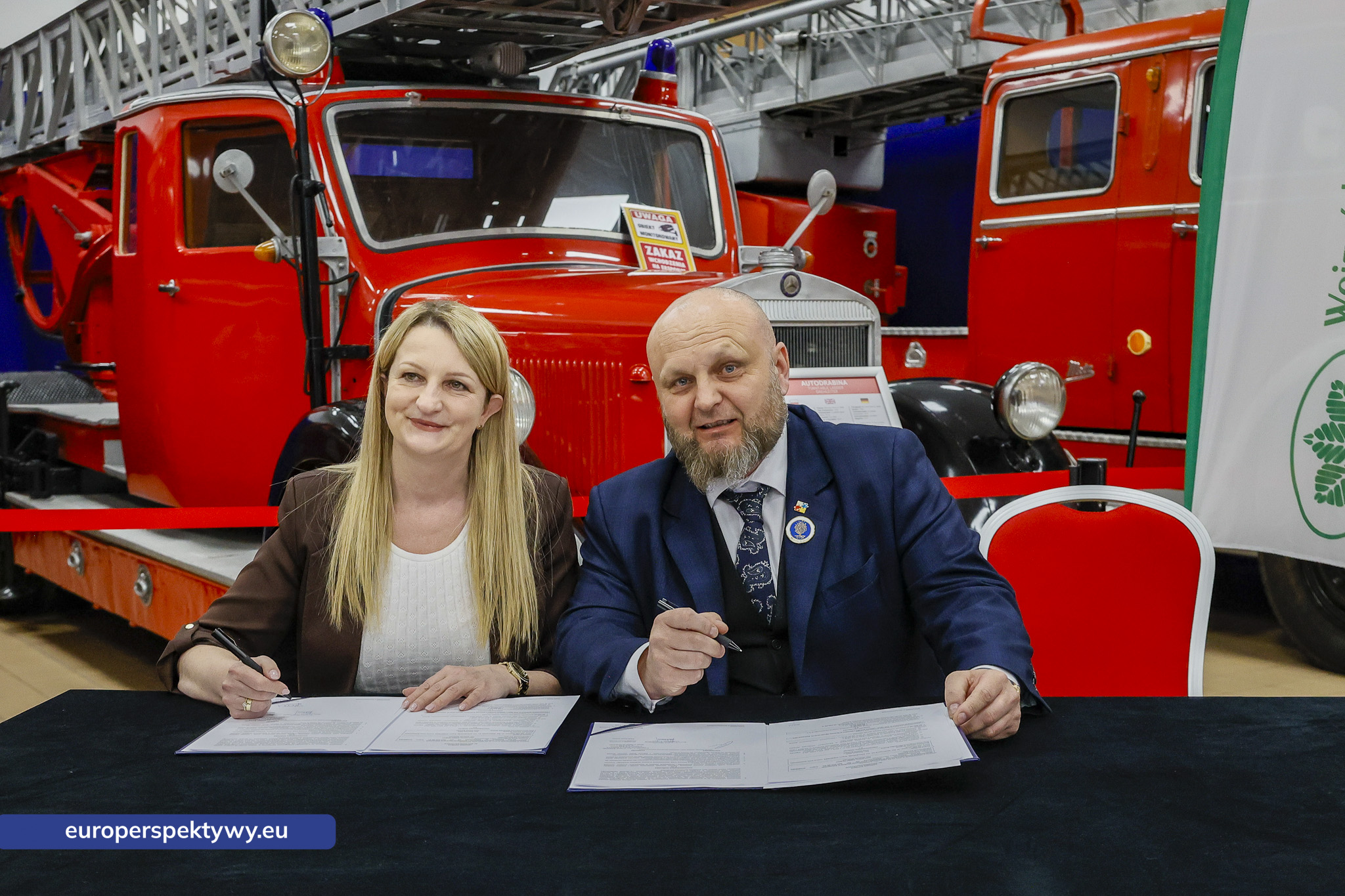 WFOŚiGW umowy OSP-74 Europerspektywy Ekoremiza i WFOŚiGW: kolejne umowy podpisane. Blisko 1,3 mln zł na modernizację remiz