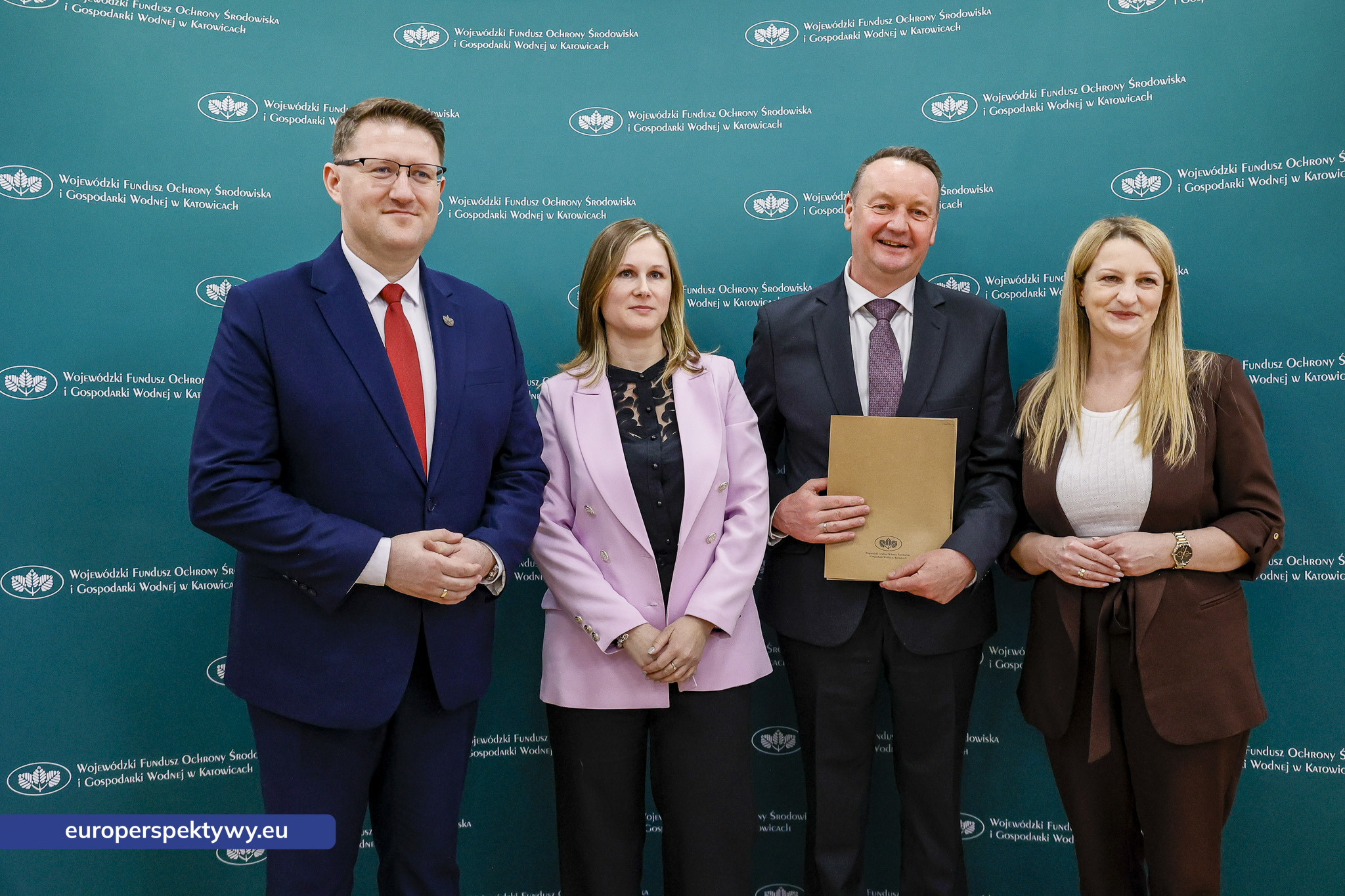 WFOŚiGW umowy OSP-93 Europerspektywy Ekoremiza i WFOŚiGW: kolejne umowy podpisane. Blisko 1,3 mln zł na modernizację remiz