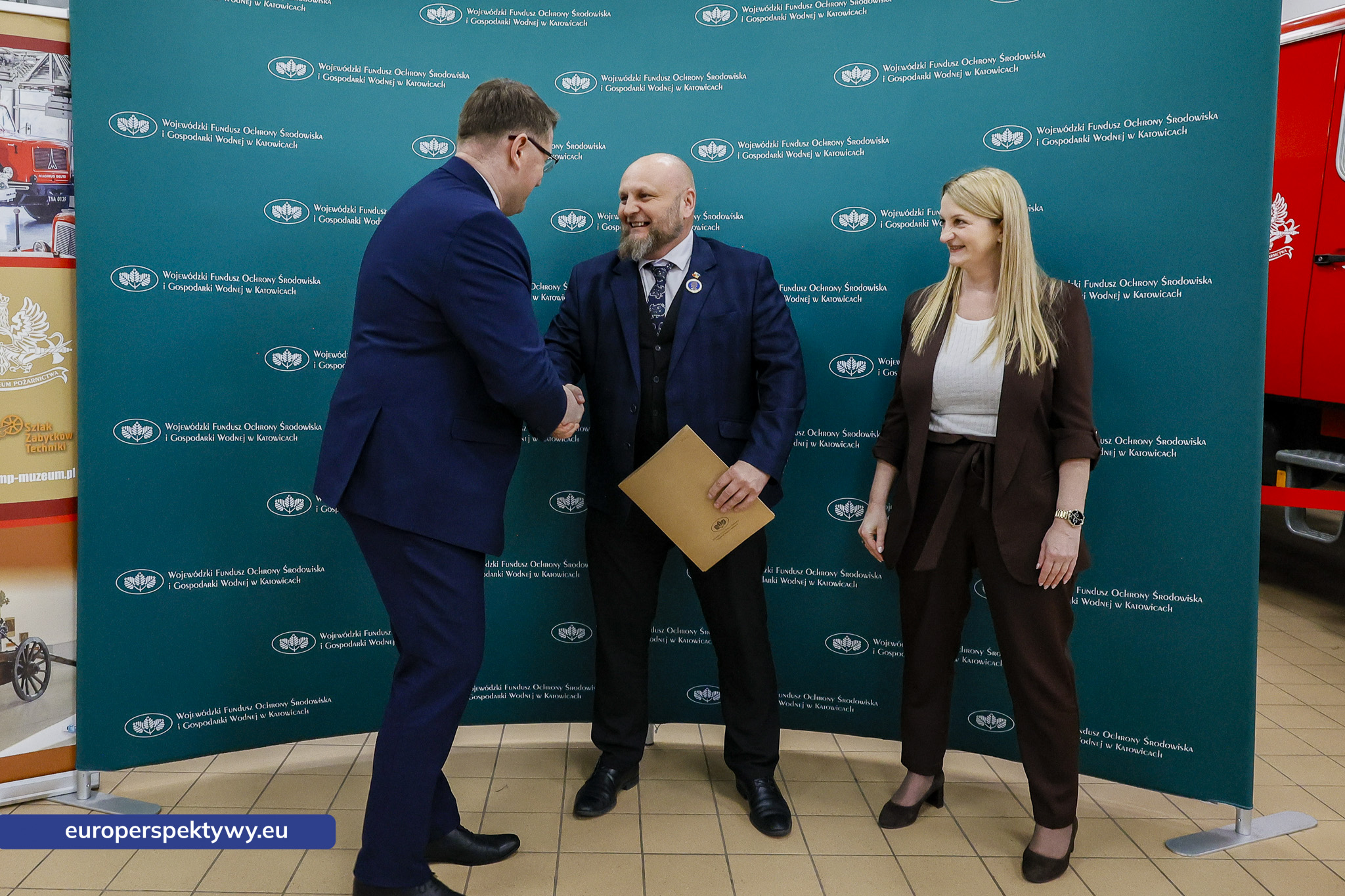 WFOŚiGW umowy OSP-98 Europerspektywy Ekoremiza i WFOŚiGW: kolejne umowy podpisane. Blisko 1,3 mln zł na modernizację remiz