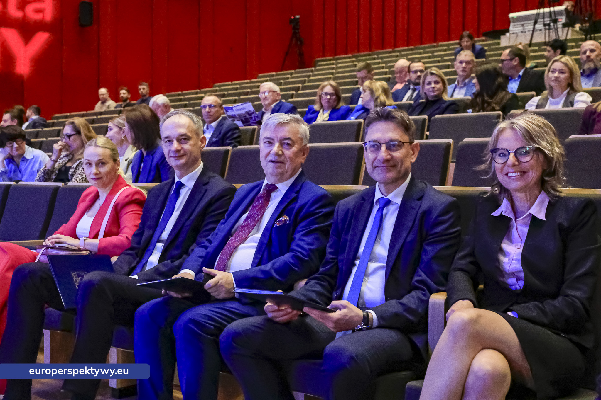 Europerspektywy OIPH: transformacja energetyczna zaczyna się dziś