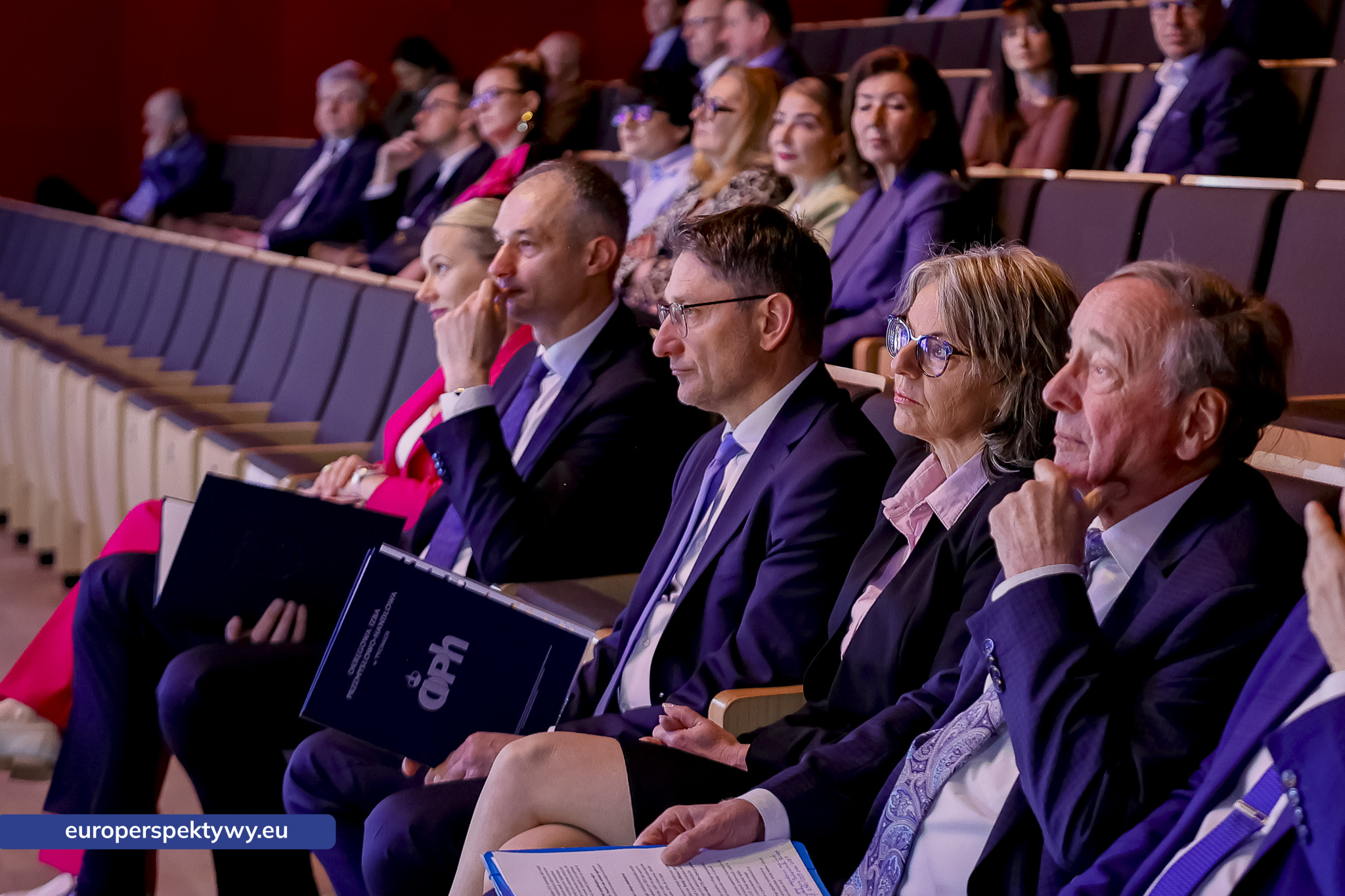 Europerspektywy OIPH: transformacja energetyczna zaczyna się dziś