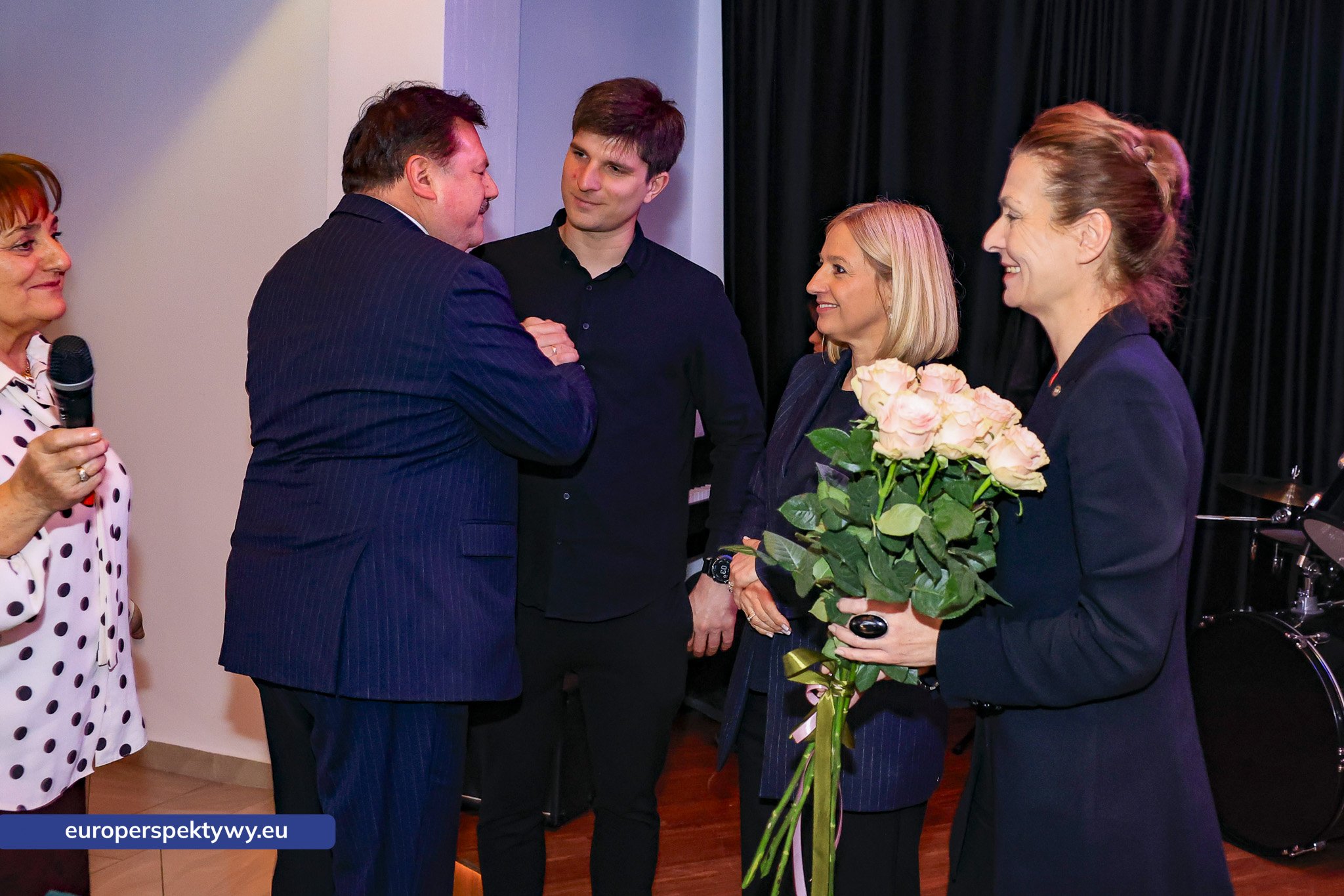 Restauracja MAX Spodek - Klub PIEKŁO-33 Europerspektywy Powrót legendy do serca Katowic. Restauracja MAX ponownie otwarta