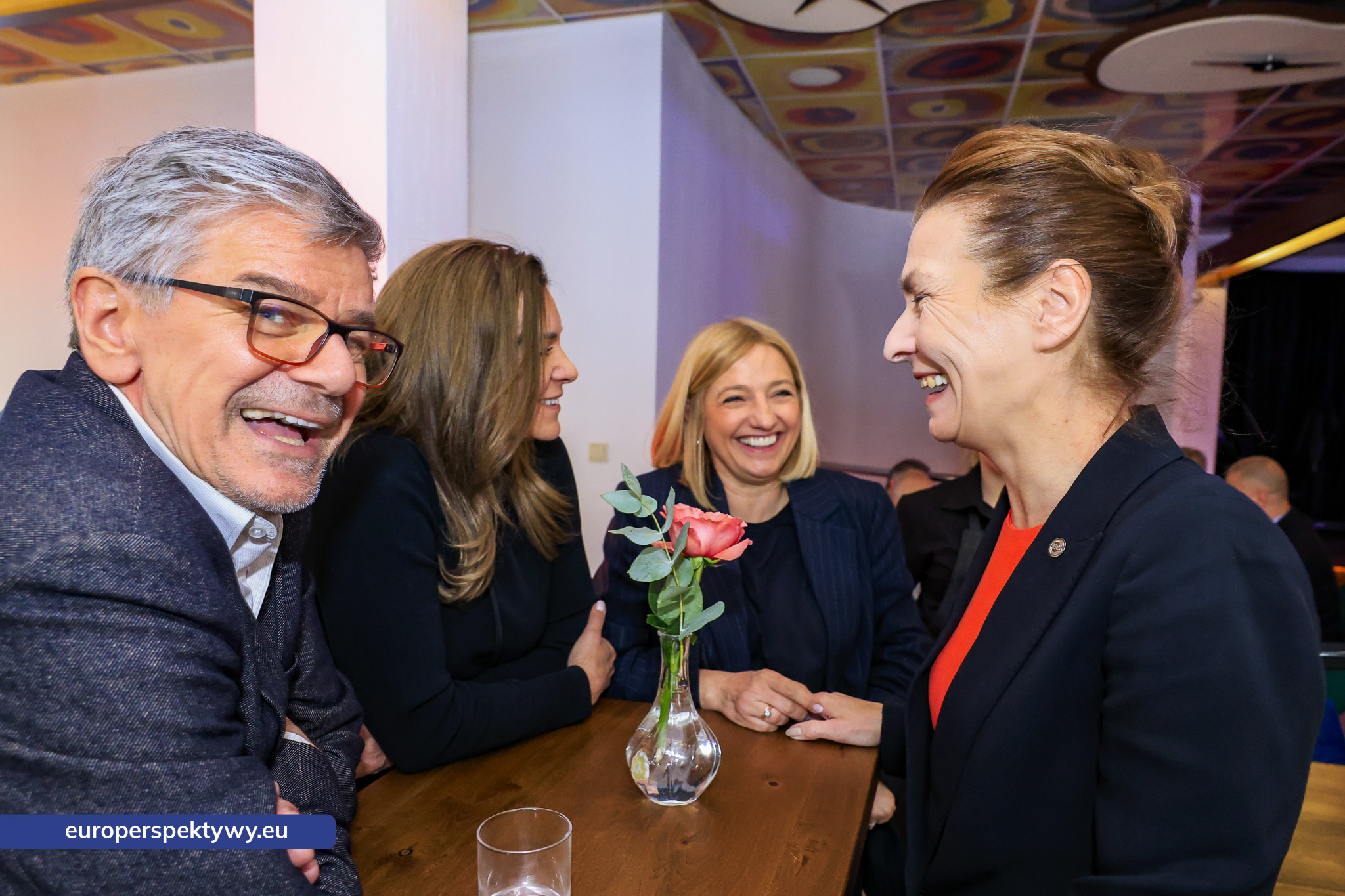 Restauracja MAX Spodek - Klub PIEKŁO-37 Europerspektywy Powrót legendy do serca Katowic. Restauracja MAX ponownie otwarta