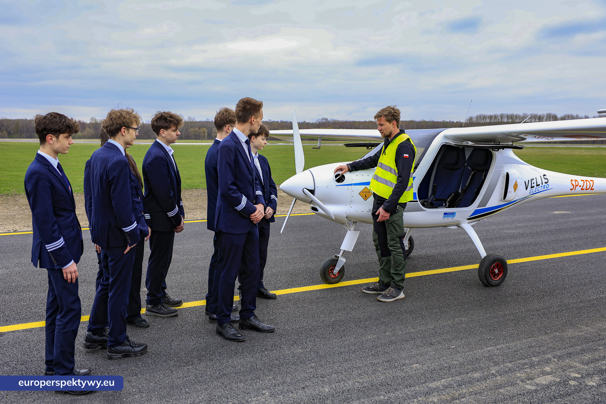 ZDZ Samolot Elektryczny-35 Europerspektywy ZDZ Katowice inwestuje w przyszłość: pierwszy samolot elektryczny w polskiej edukacji lotniczej