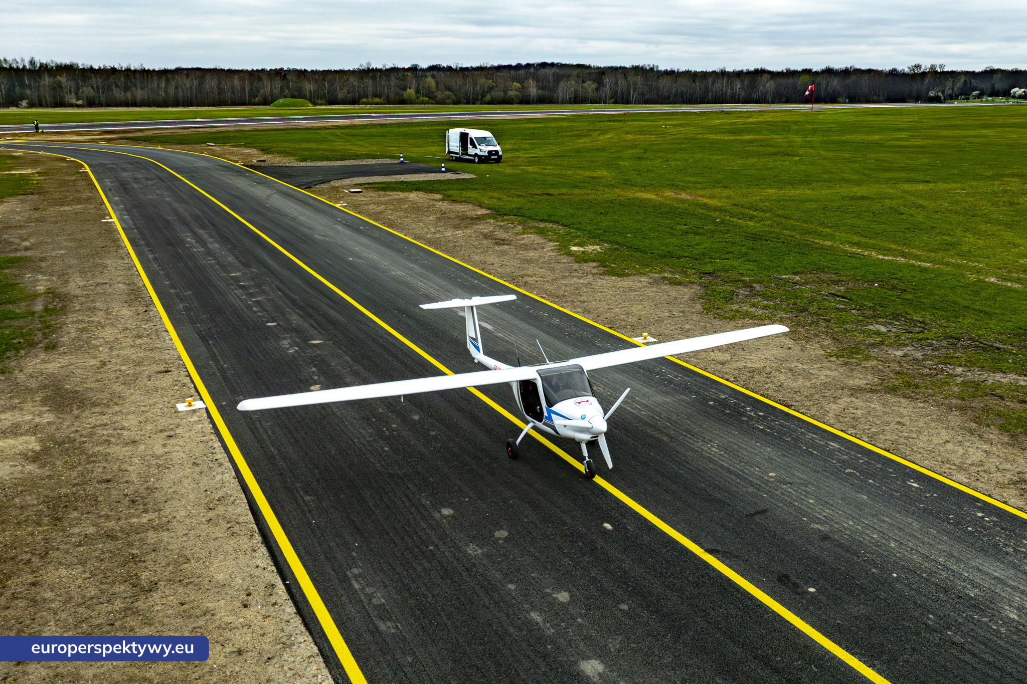 ZDZ Katowice inwestuje w przyszłość: pierwszy samolot elektryczny w polskiej edukacji lotniczej