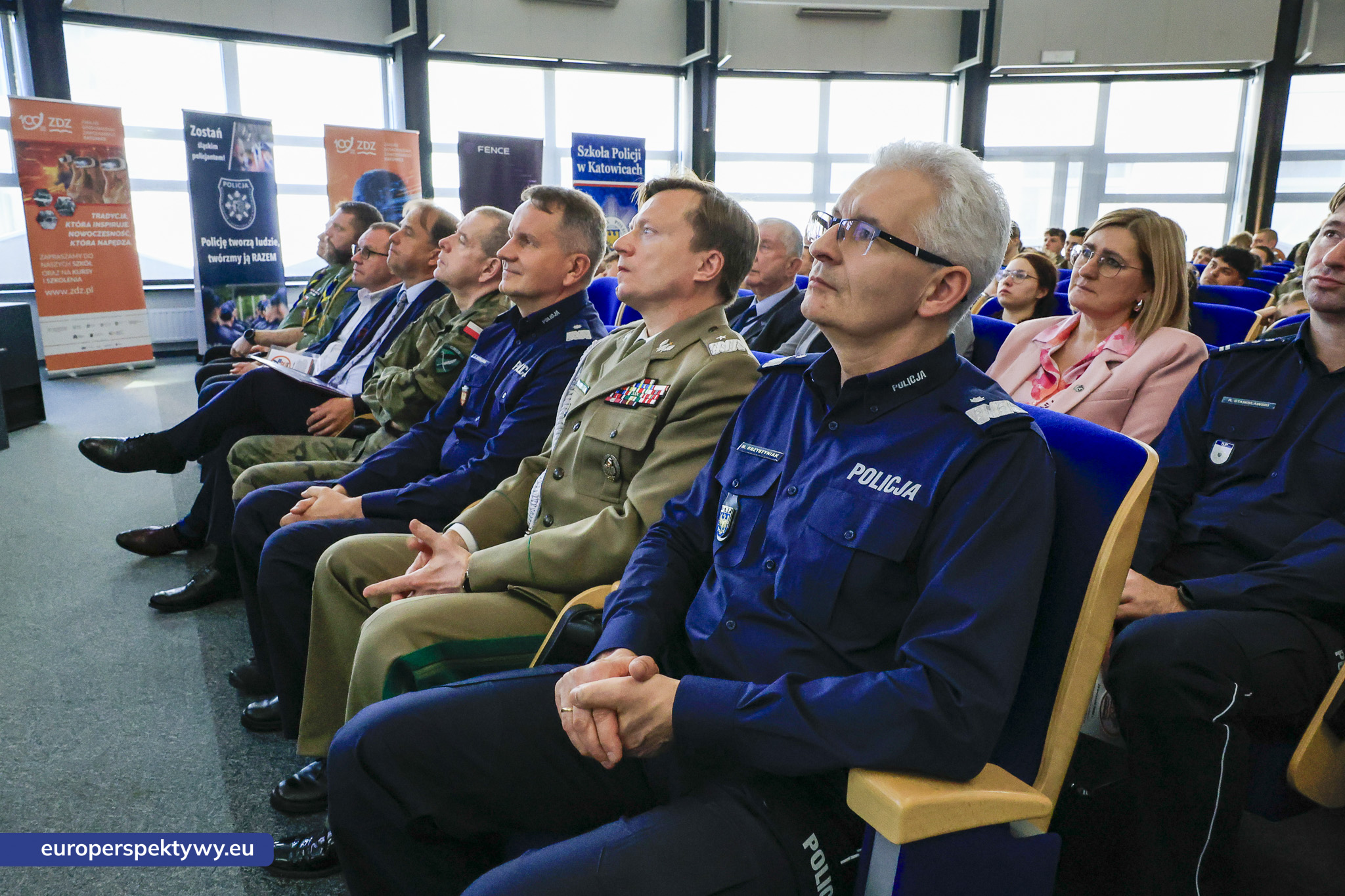 Europerspektywy ZDZ Katowice: konferencja mundurowa i jubileusz 100-lecia. Edukacja dla bezpieczeństwa i przyszłych kadr służb