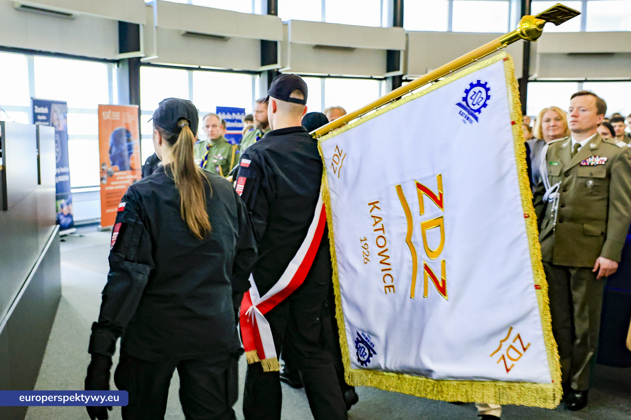 Europerspektywy ZDZ Katowice: konferencja mundurowa i jubileusz 100-lecia. Edukacja dla bezpieczeństwa i przyszłych kadr służb