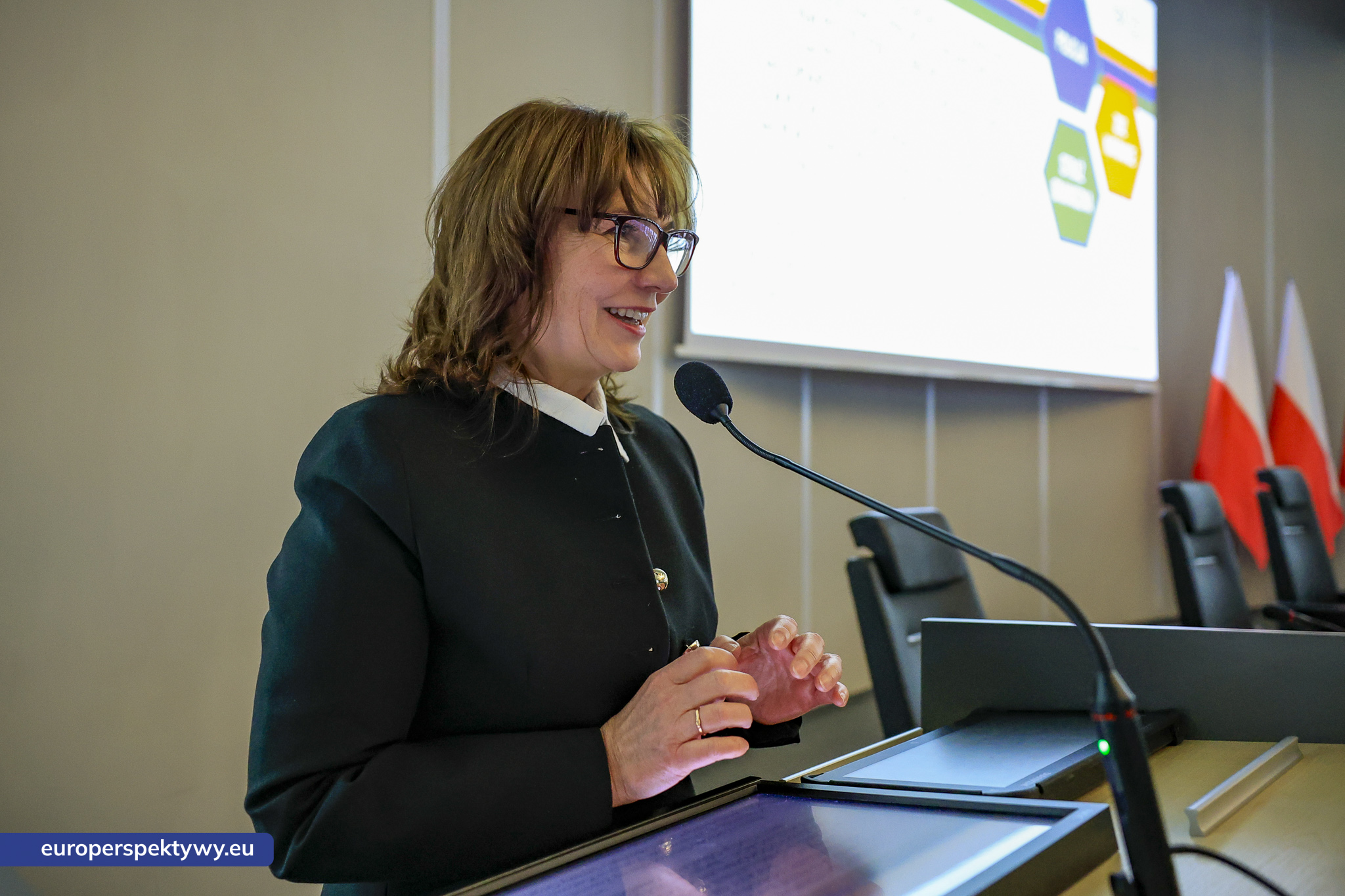 KWP Policji - ZDZ Uroczystość przy grobie Policjanta Polskiego i Konferencja pt. Koncepcja edukacji uczniów ZDZ o profilu mundurowym