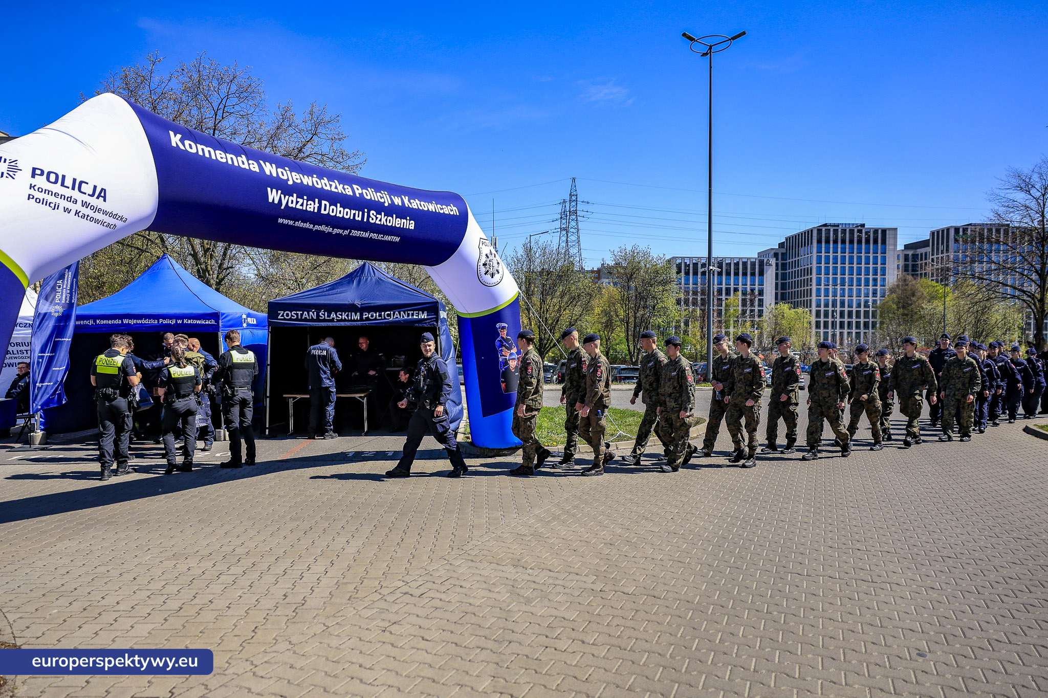 Europerspektywy ZDZ Katowice: konferencja mundurowa i jubileusz 100-lecia. Edukacja dla bezpieczeństwa i przyszłych kadr służb