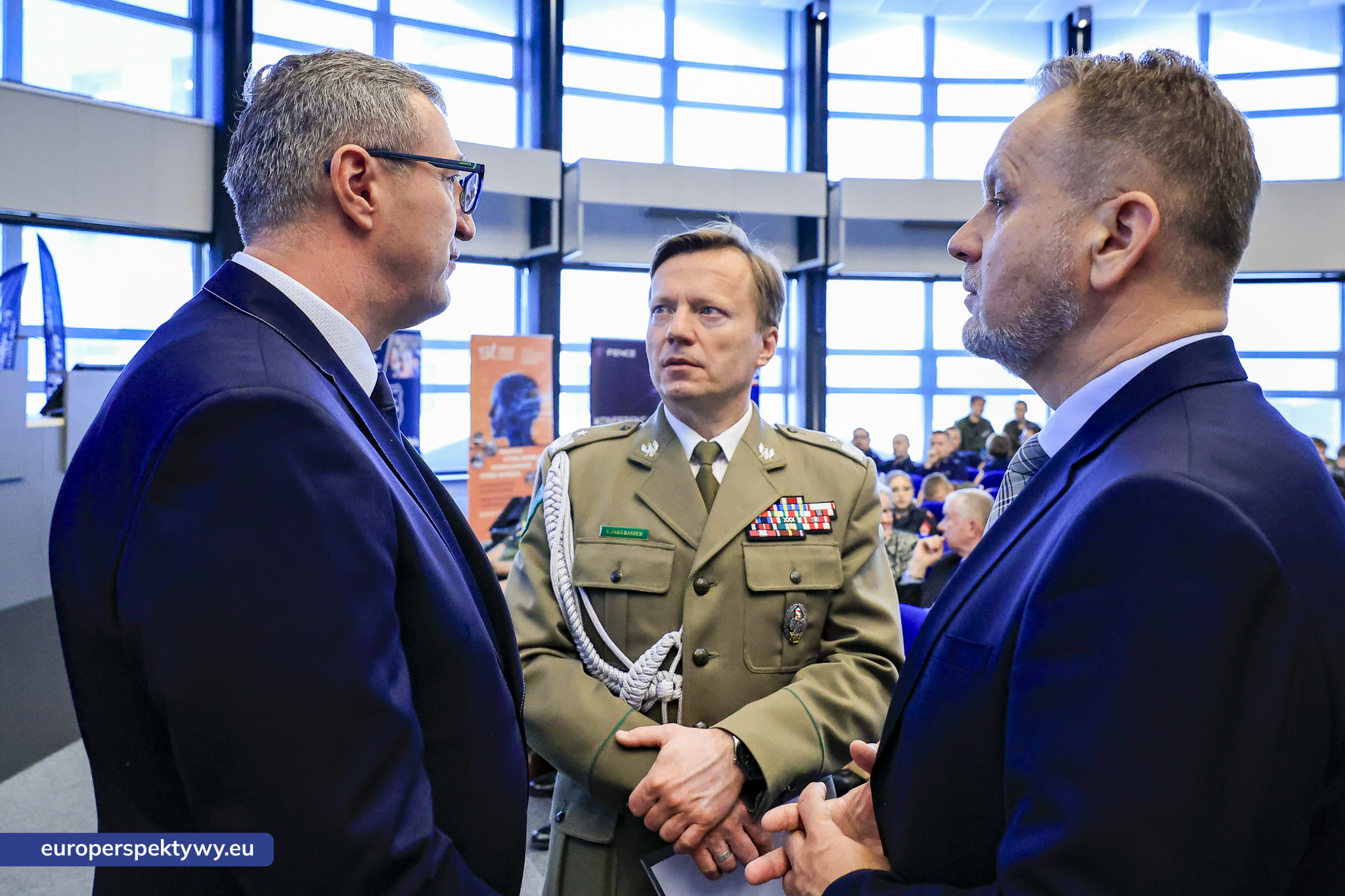 Europerspektywy ZDZ Katowice: konferencja mundurowa i jubileusz 100-lecia. Edukacja dla bezpieczeństwa i przyszłych kadr służb