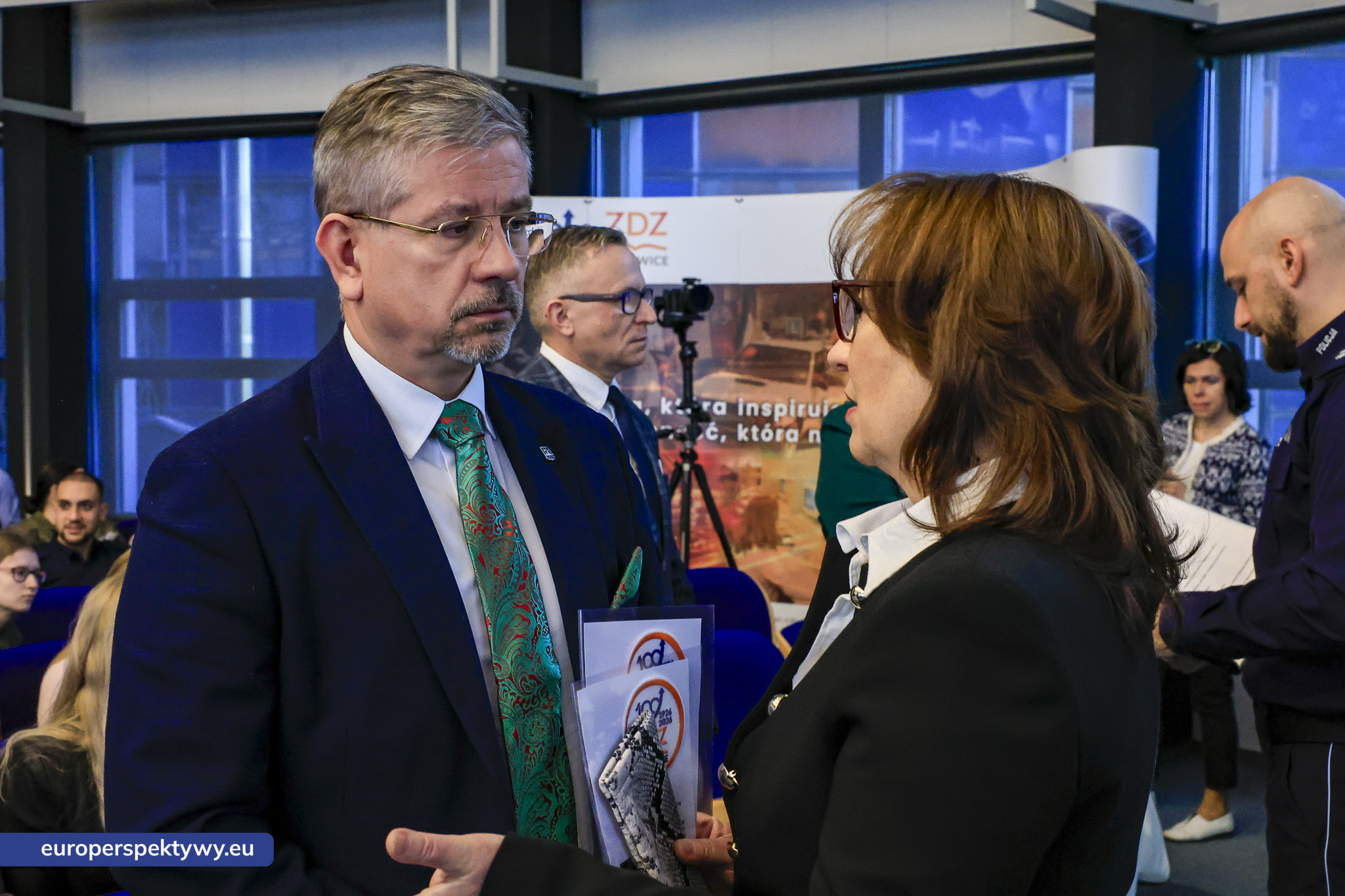 Europerspektywy ZDZ Katowice: konferencja mundurowa i jubileusz 100-lecia. Edukacja dla bezpieczeństwa i przyszłych kadr służb