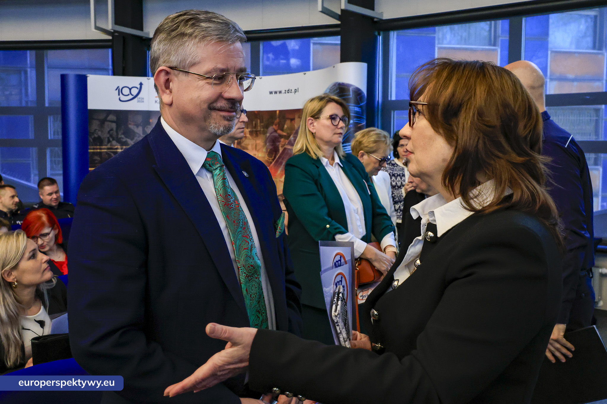 Europerspektywy ZDZ Katowice: konferencja mundurowa i jubileusz 100-lecia. Edukacja dla bezpieczeństwa i przyszłych kadr służb