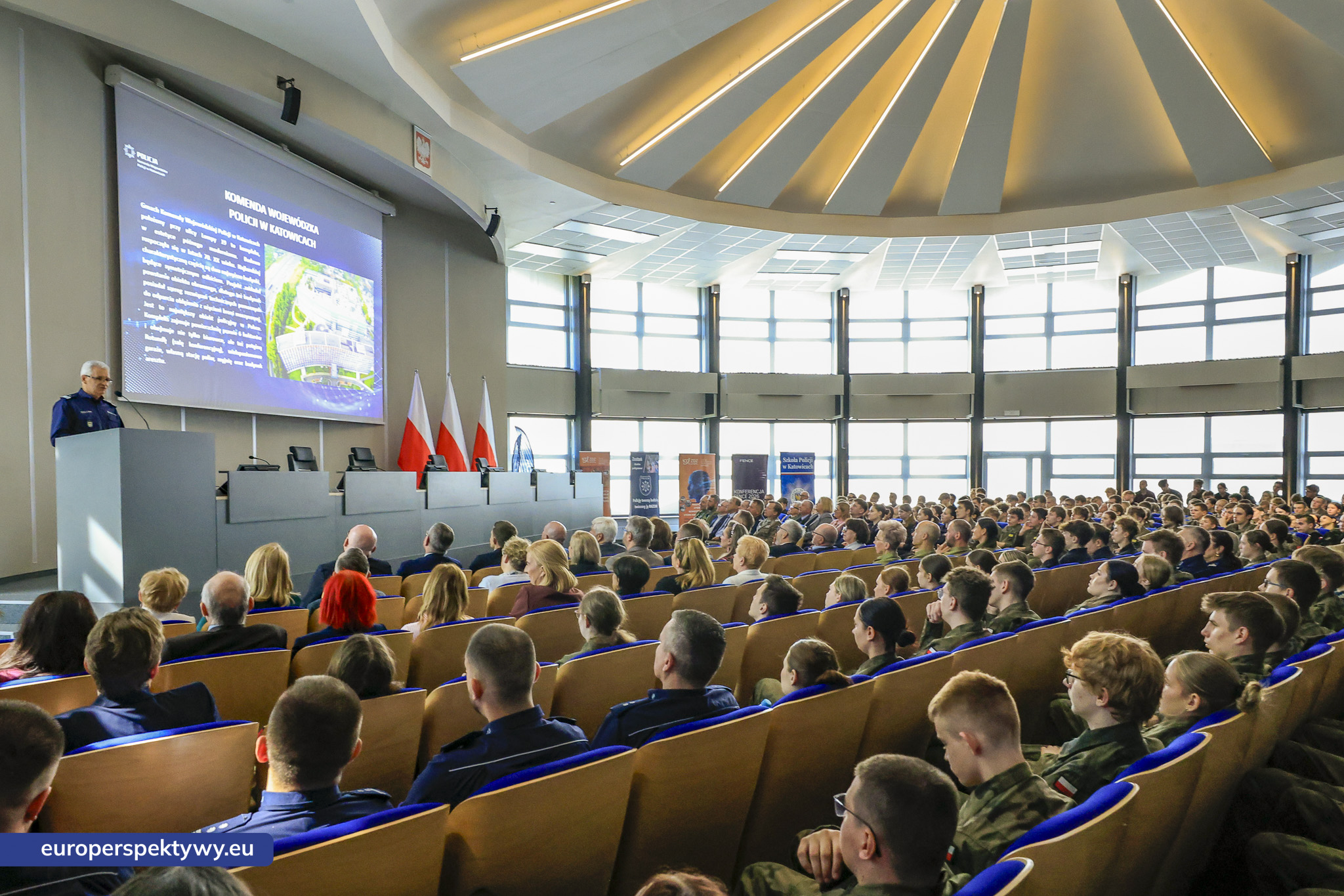 Europerspektywy ZDZ Katowice: konferencja mundurowa i jubileusz 100-lecia. Edukacja dla bezpieczeństwa i przyszłych kadr służb