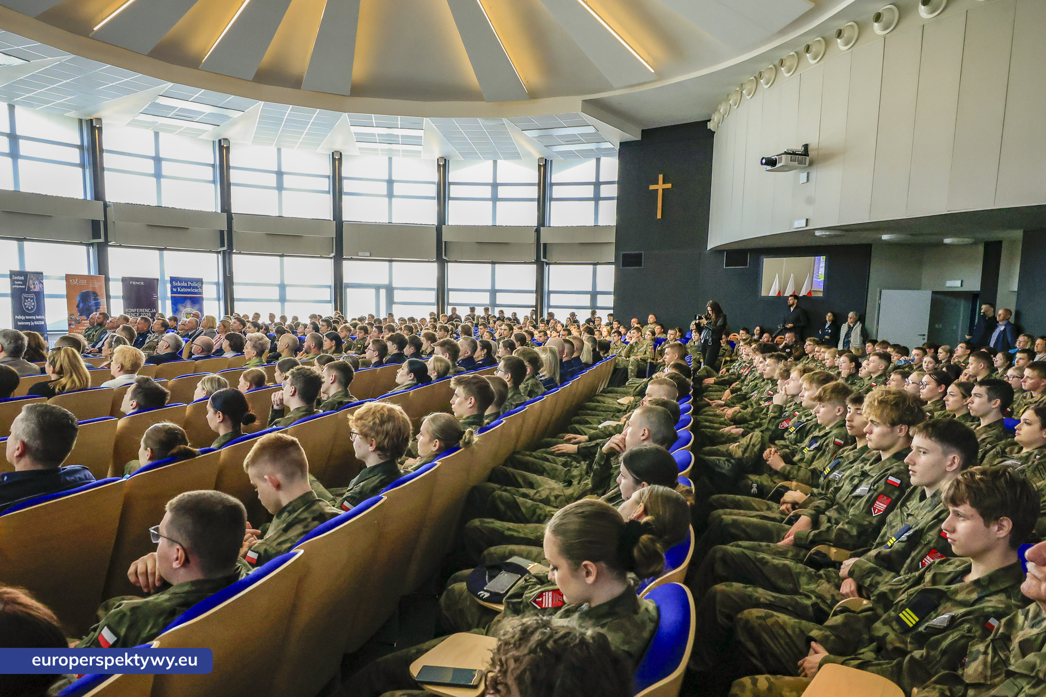 Europerspektywy ZDZ Katowice: konferencja mundurowa i jubileusz 100-lecia. Edukacja dla bezpieczeństwa i przyszłych kadr służb