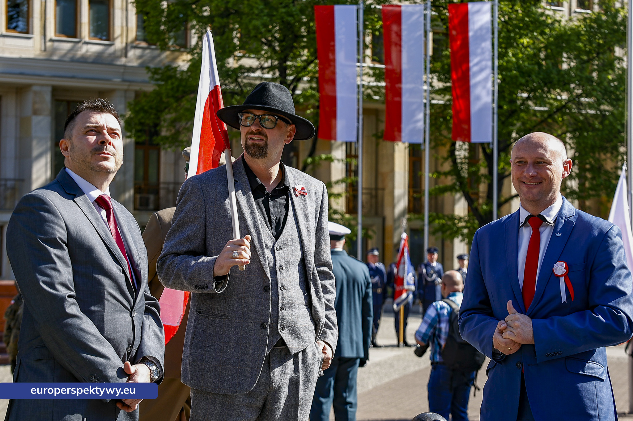 Europerspektywy Dzień Flagi w Katowicach. Wojewoda śląski przewodniczył uroczystym obchodom