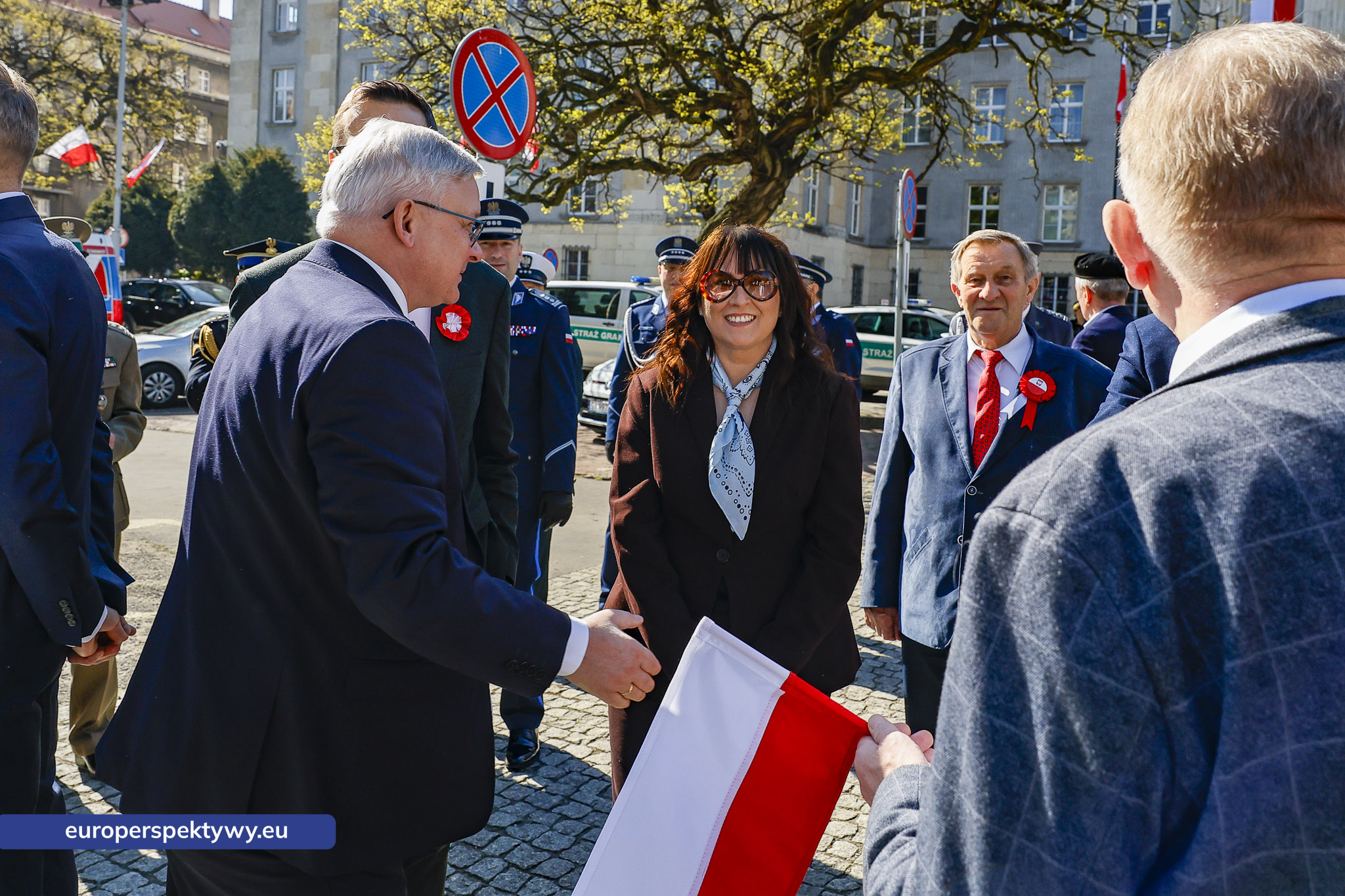 Europerspektywy Dzień Flagi w Katowicach. Wojewoda śląski przewodniczył uroczystym obchodom