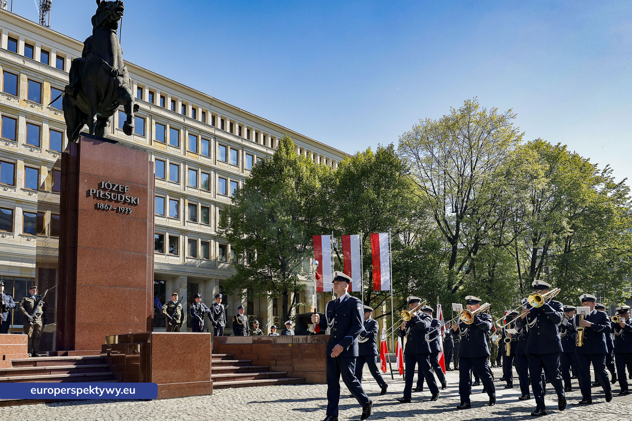 Europerspektywy Dzień Flagi w Katowicach. Wojewoda śląski przewodniczył uroczystym obchodom