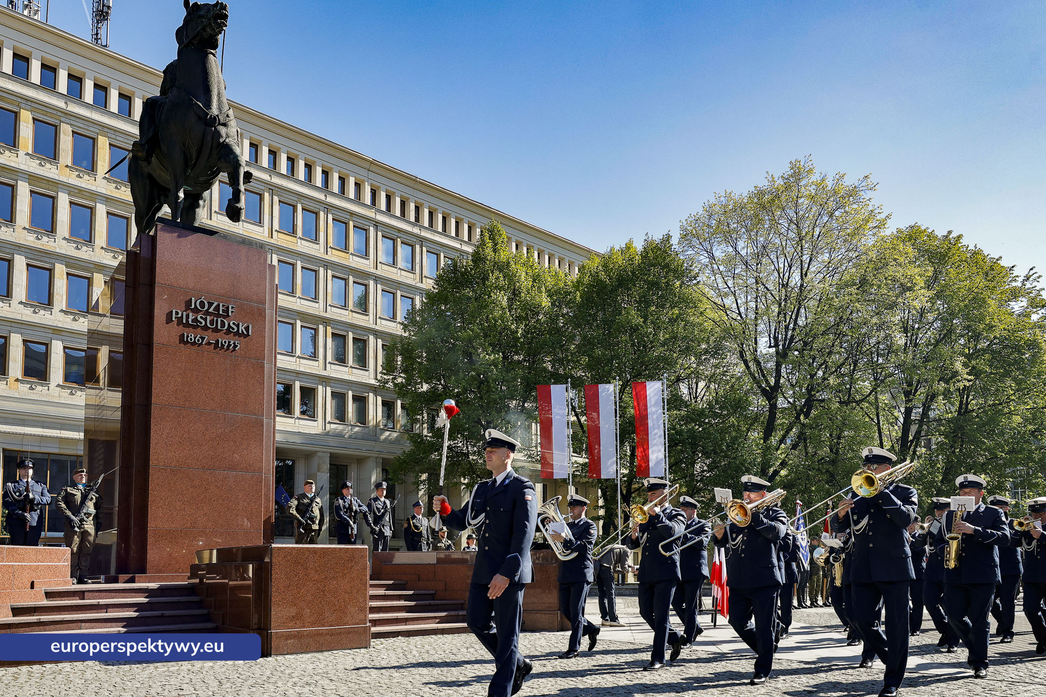 Europerspektywy Dzień Flagi w Katowicach. Wojewoda śląski przewodniczył uroczystym obchodom