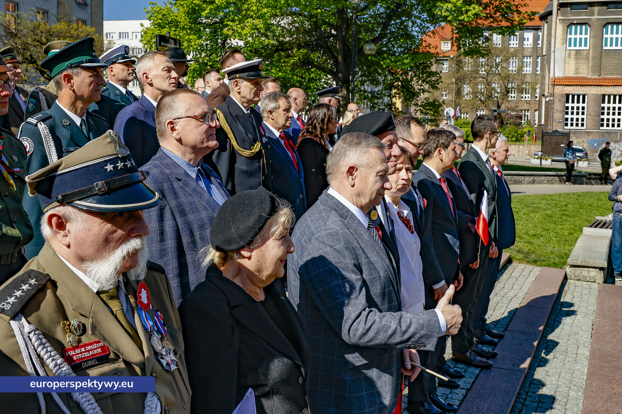 Europerspektywy Dzień Flagi w Katowicach. Wojewoda śląski przewodniczył uroczystym obchodom