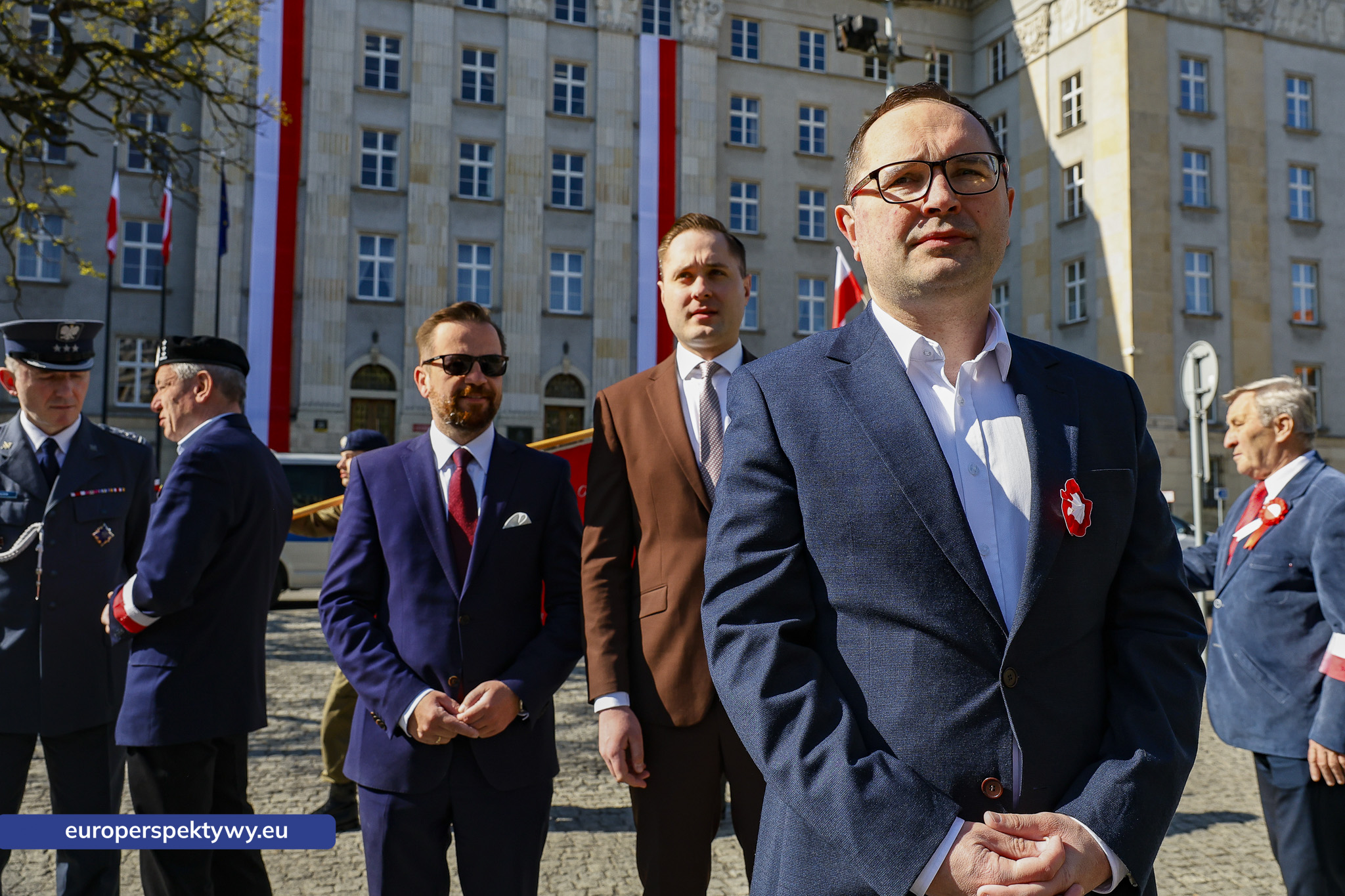 Europerspektywy Dzień Flagi w Katowicach. Wojewoda śląski przewodniczył uroczystym obchodom