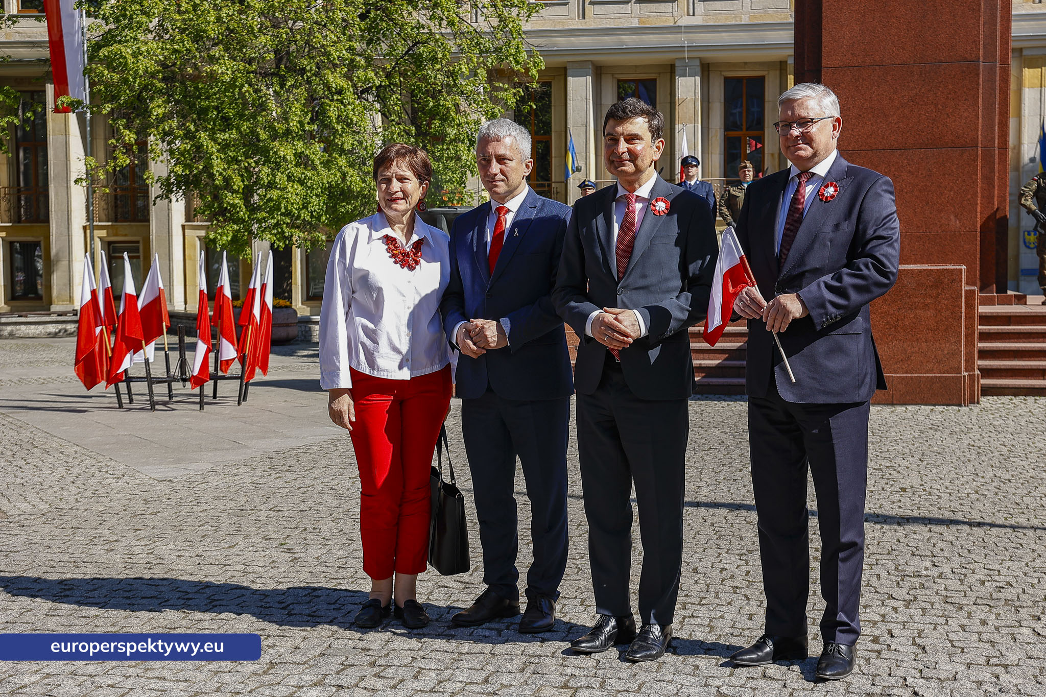 Europerspektywy Dzień Flagi w Katowicach. Wojewoda śląski przewodniczył uroczystym obchodom