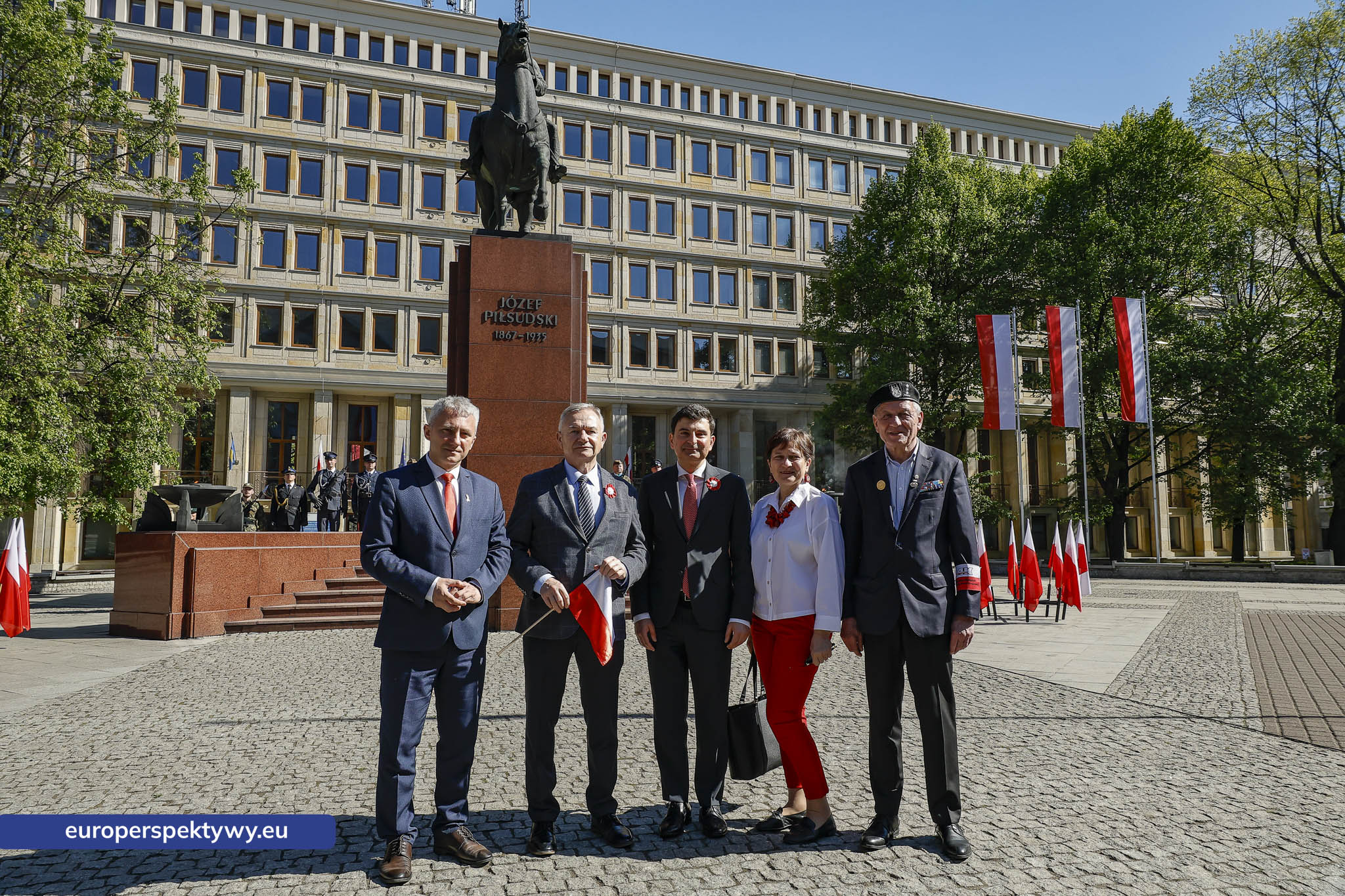 Europerspektywy Dzień Flagi w Katowicach. Wojewoda śląski przewodniczył uroczystym obchodom