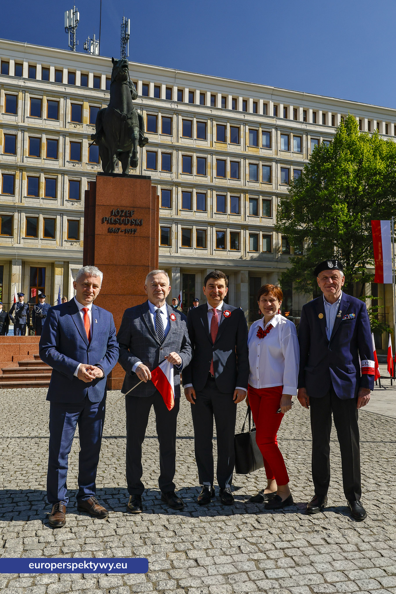 Europerspektywy Dzień Flagi w Katowicach. Wojewoda śląski przewodniczył uroczystym obchodom