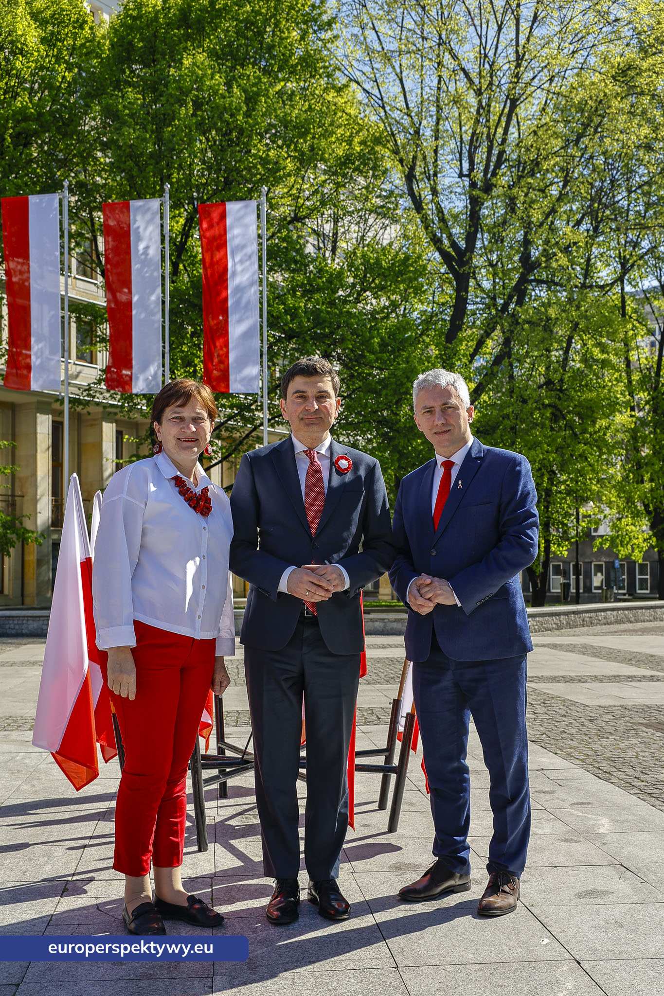 Europerspektywy Dzień Flagi w Katowicach. Wojewoda śląski przewodniczył uroczystym obchodom