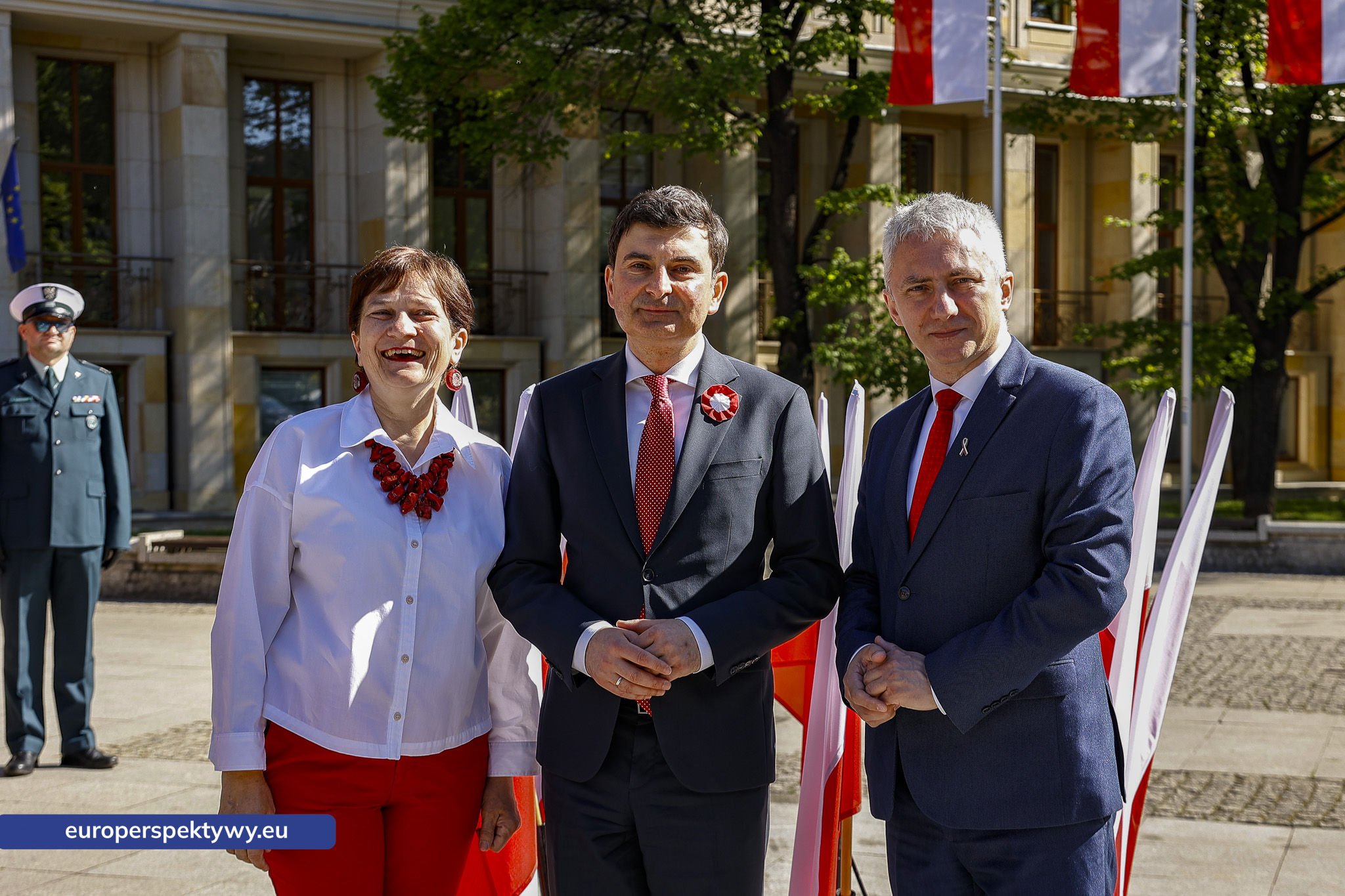 Europerspektywy Dzień Flagi w Katowicach. Wojewoda śląski przewodniczył uroczystym obchodom