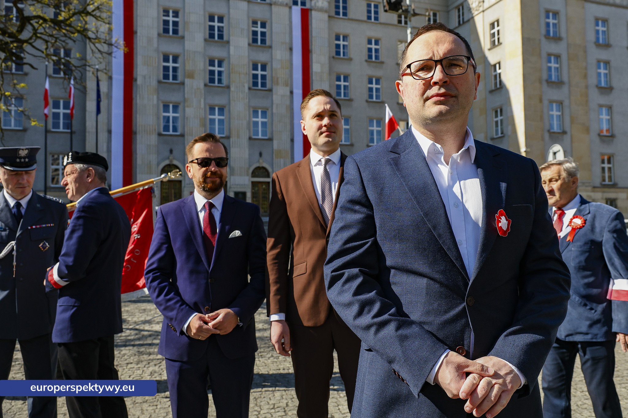 Europerspektywy Dzień Flagi w Katowicach. Wojewoda śląski przewodniczył uroczystym obchodom