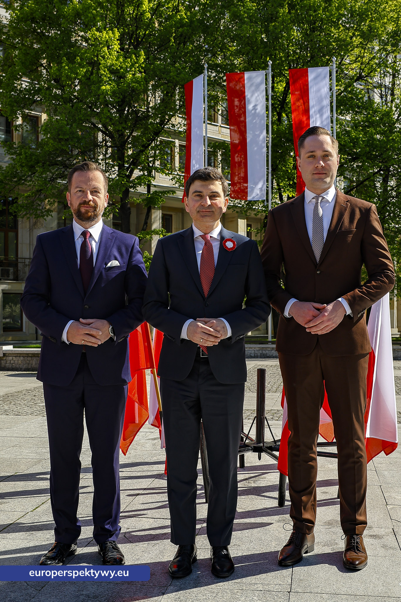 Europerspektywy Dzień Flagi w Katowicach. Wojewoda śląski przewodniczył uroczystym obchodom