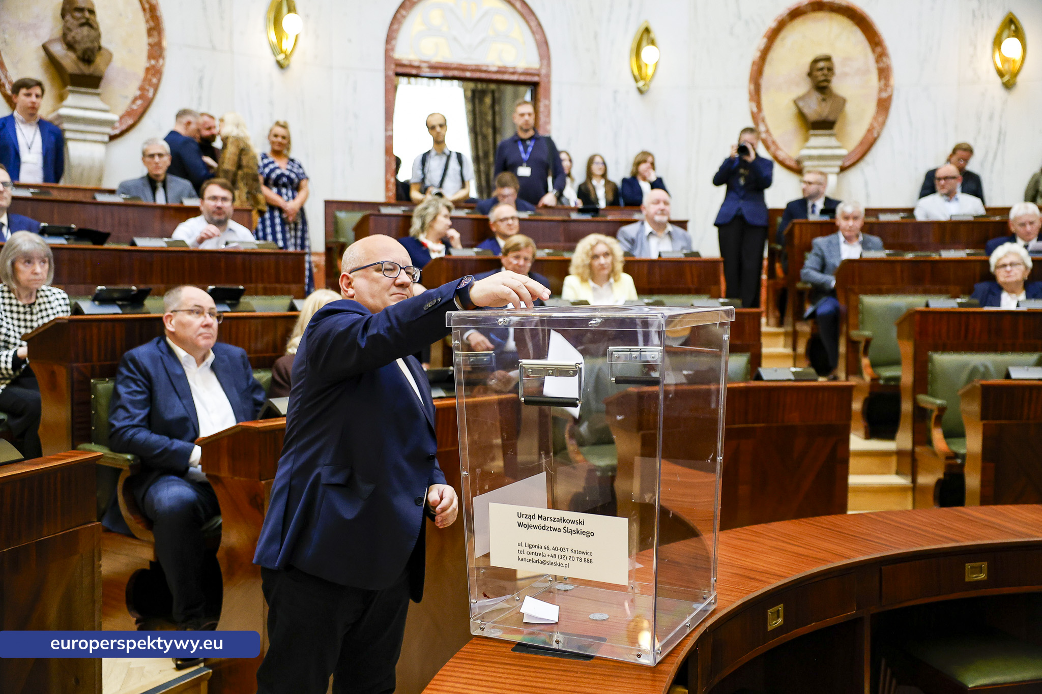 Europerspektywy Nadzwyczajna sesja Sejmiku Województwa Śląskiego. Waldemar Bojarun nowym członkiem zarządu województwa