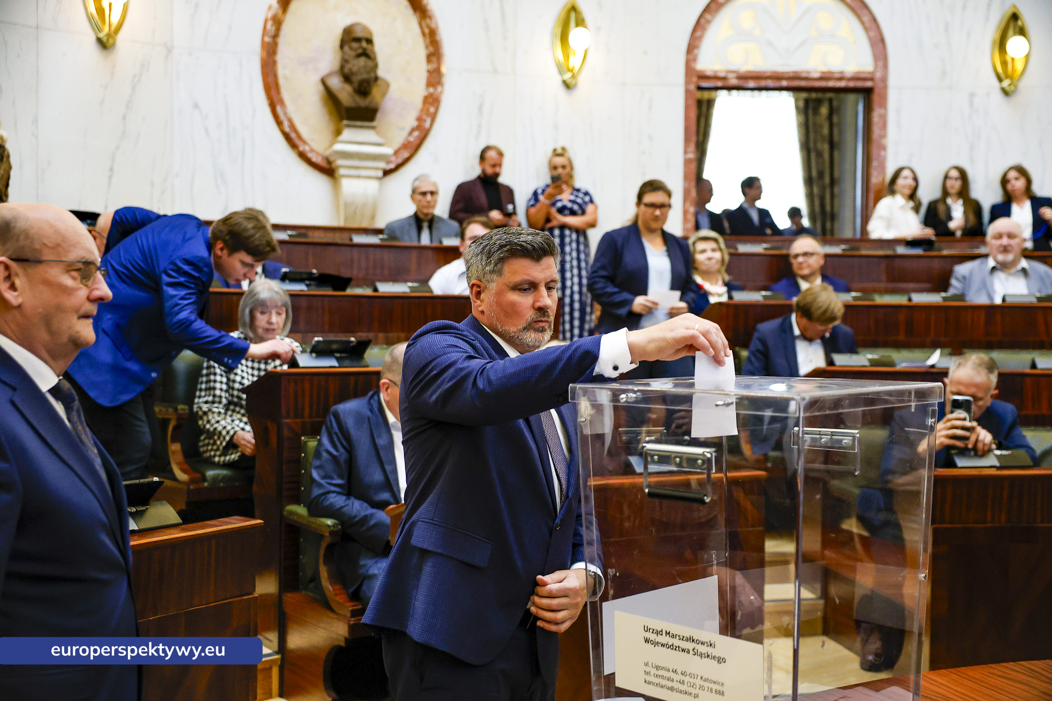 Europerspektywy Nadzwyczajna sesja Sejmiku Województwa Śląskiego. Waldemar Bojarun nowym członkiem zarządu województwa
