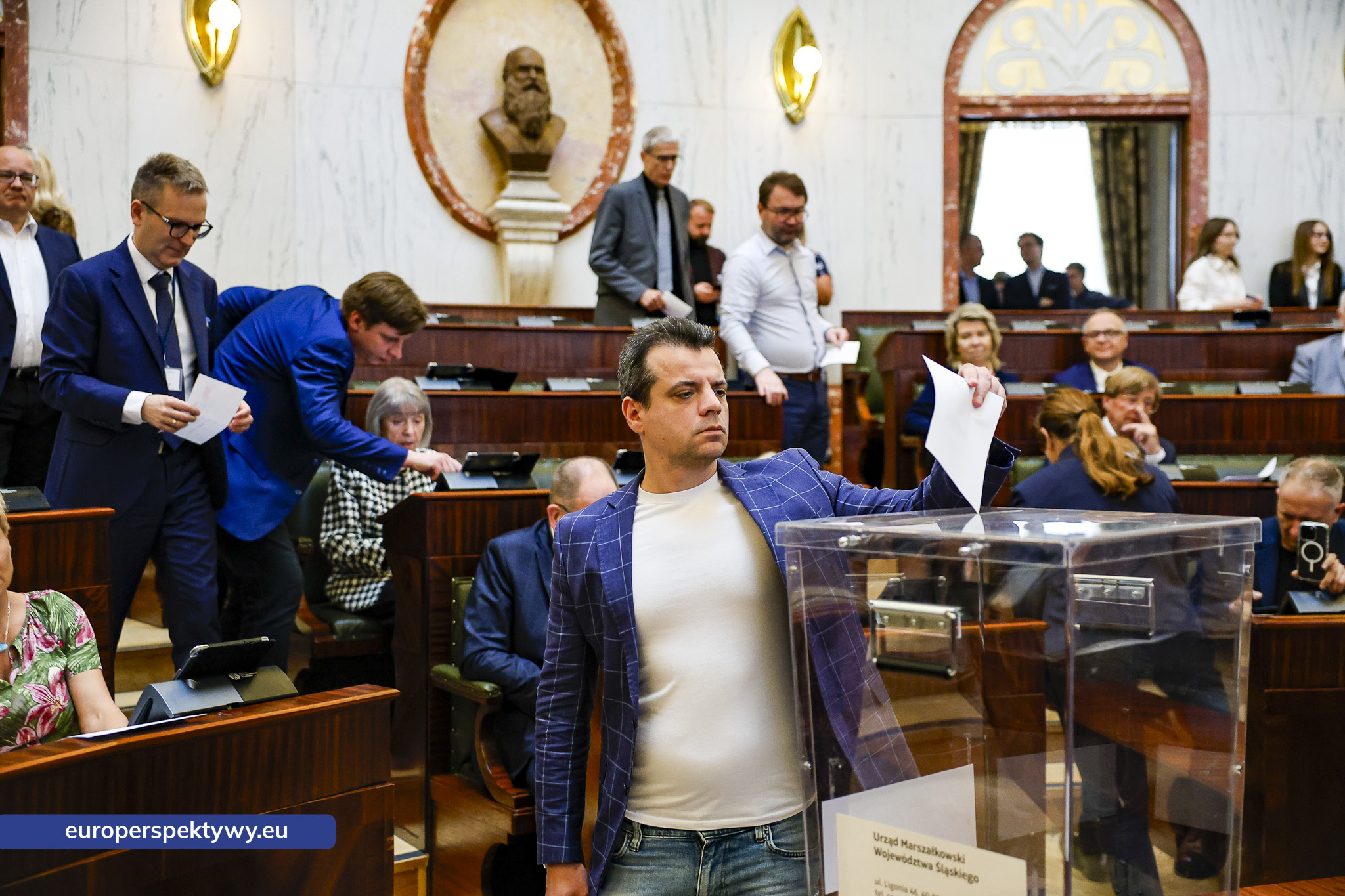 Europerspektywy Nadzwyczajna sesja Sejmiku Województwa Śląskiego. Waldemar Bojarun nowym członkiem zarządu województwa