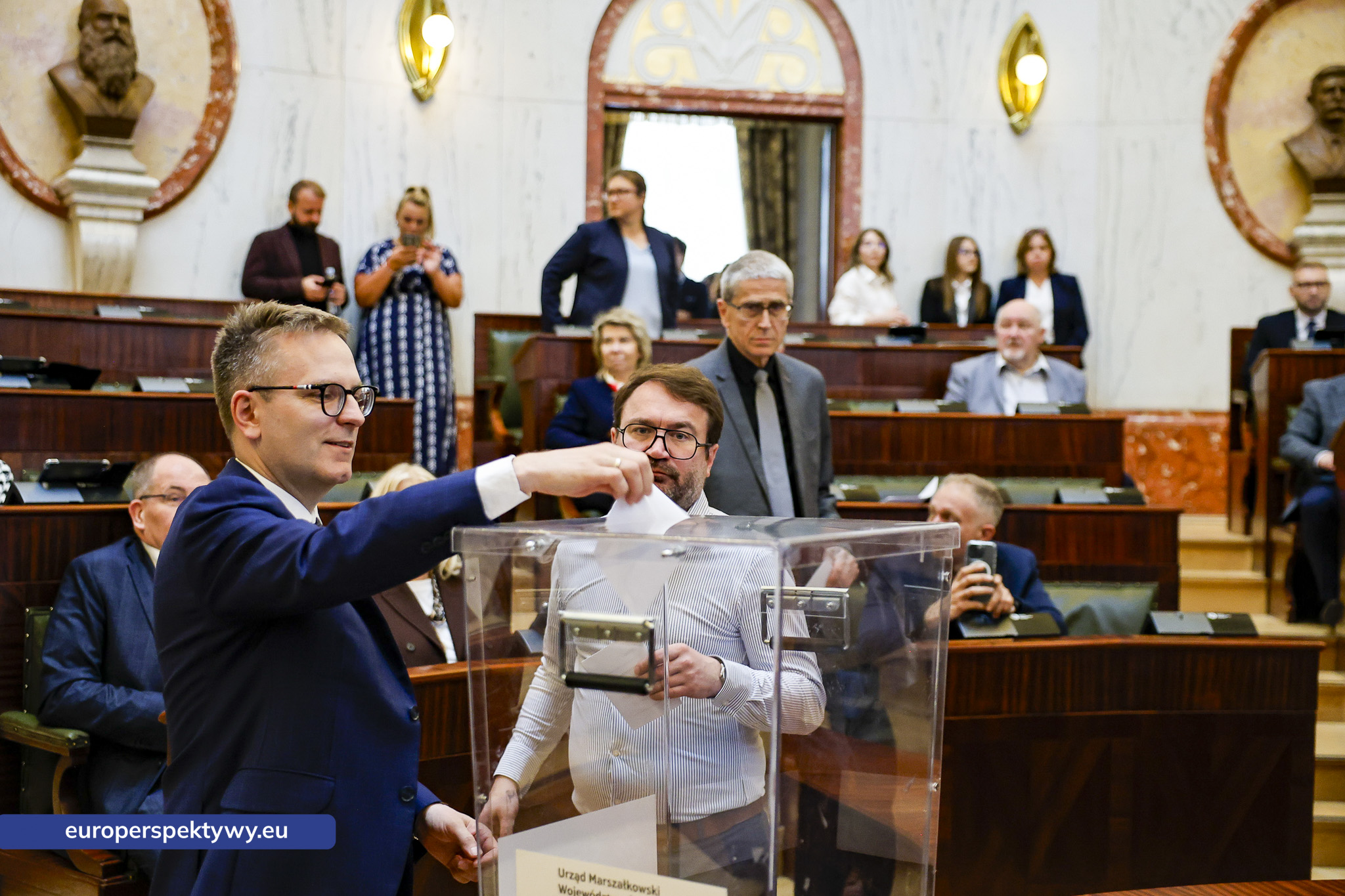 Europerspektywy Nadzwyczajna sesja Sejmiku Województwa Śląskiego. Waldemar Bojarun nowym członkiem zarządu województwa