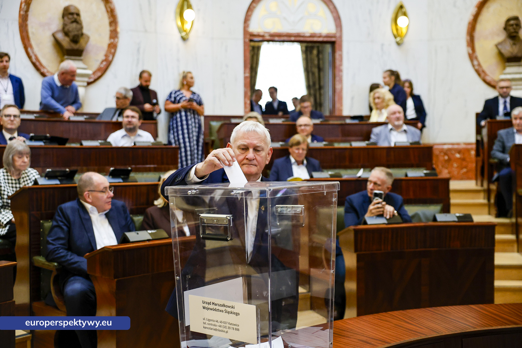 Europerspektywy Nadzwyczajna sesja Sejmiku Województwa Śląskiego. Waldemar Bojarun nowym członkiem zarządu województwa