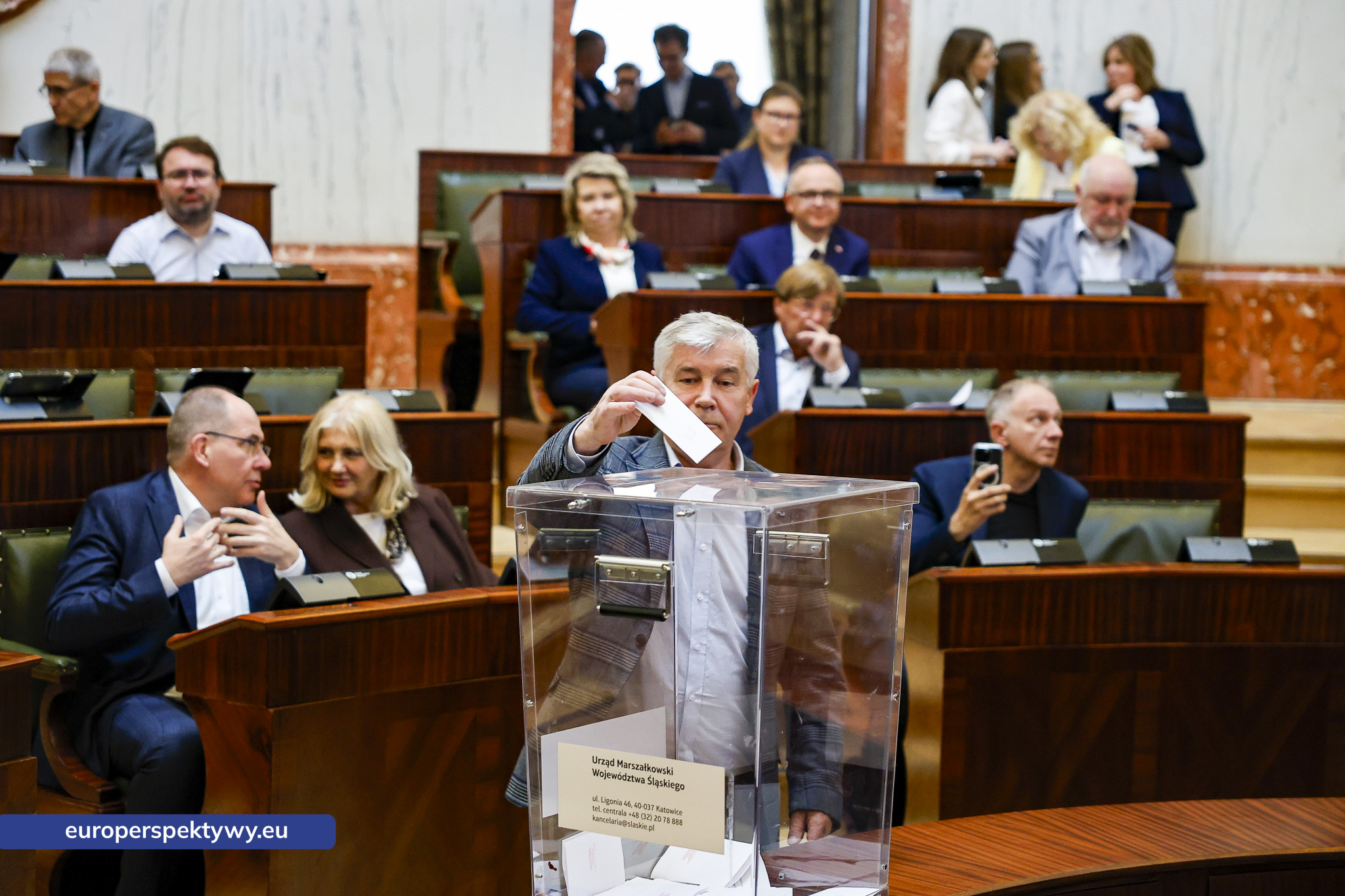 Europerspektywy Nadzwyczajna sesja Sejmiku Województwa Śląskiego. Waldemar Bojarun nowym członkiem zarządu województwa