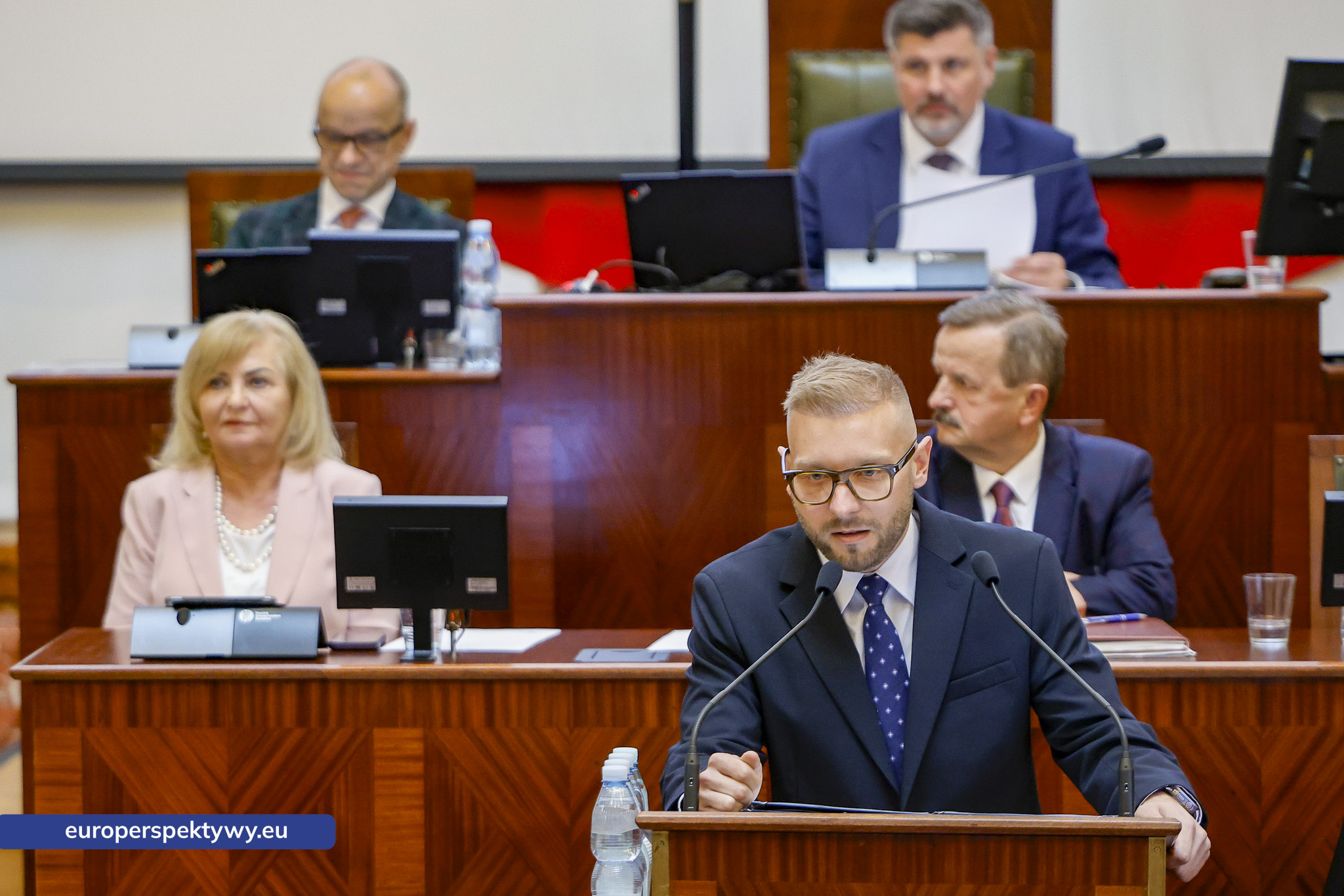 Europerspektywy Nadzwyczajna sesja Sejmiku Województwa Śląskiego. Waldemar Bojarun nowym członkiem zarządu województwa