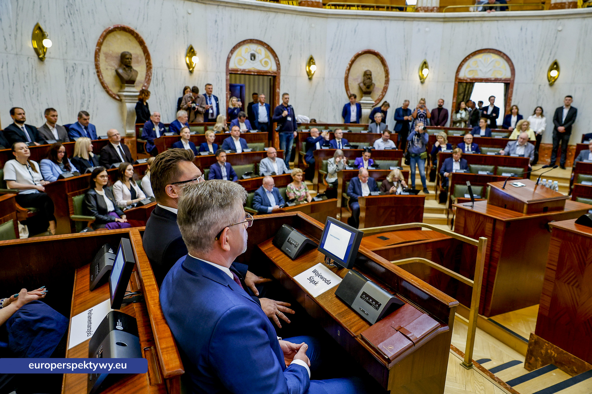 Nadzwyczajna sesja Sejmiku Województwa Śląskiego. Waldemar Bojarun nowym członkiem zarządu województwa Joanna Bojczuk została nową Wicemarszałek Województwa Ślaskiego