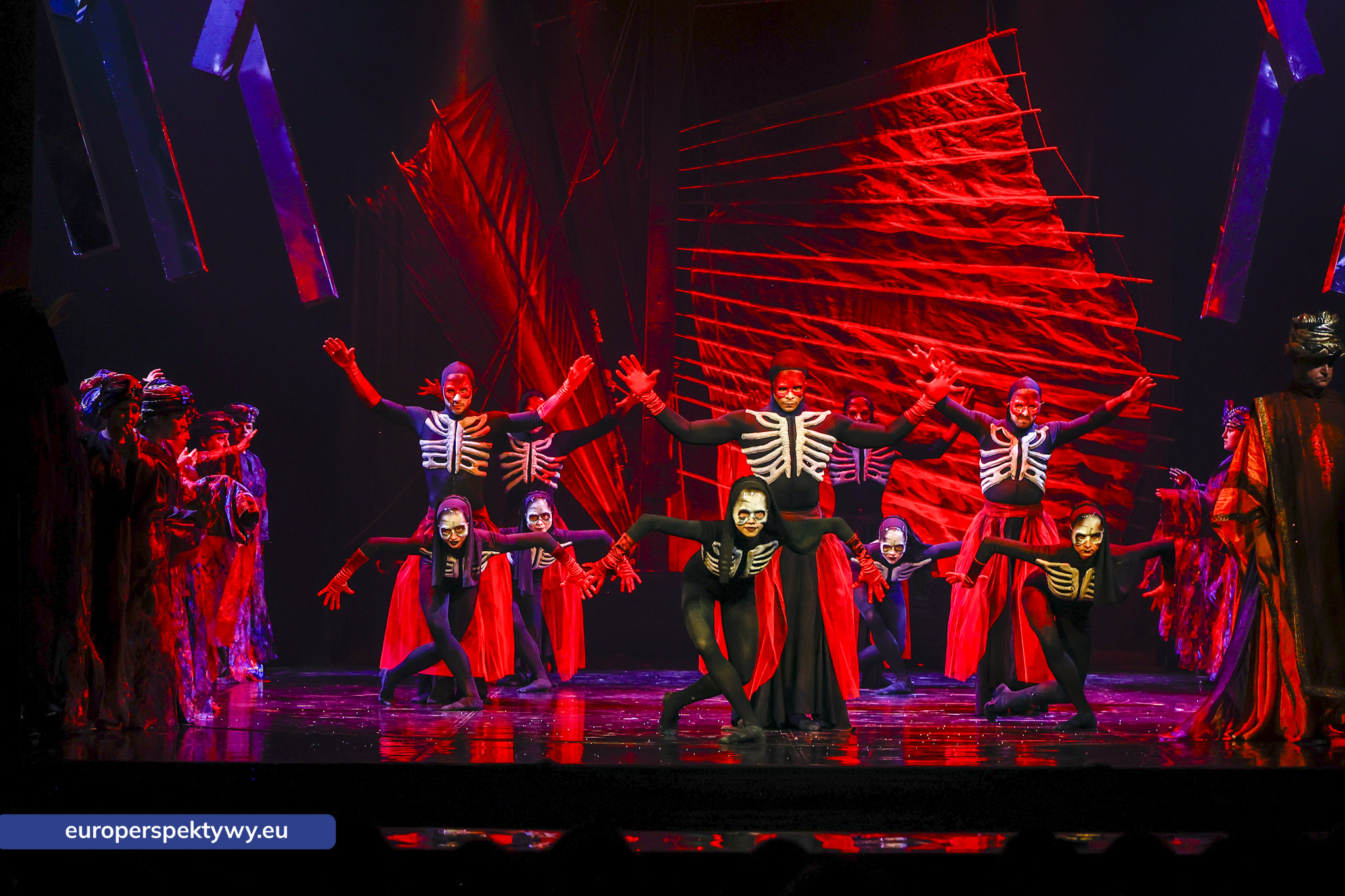Europerspektywy Opera Śląska żegna „Poławiaczy pereł”. Ostatnie spektakle wyjątkowej inscenizacji w Bytomiu